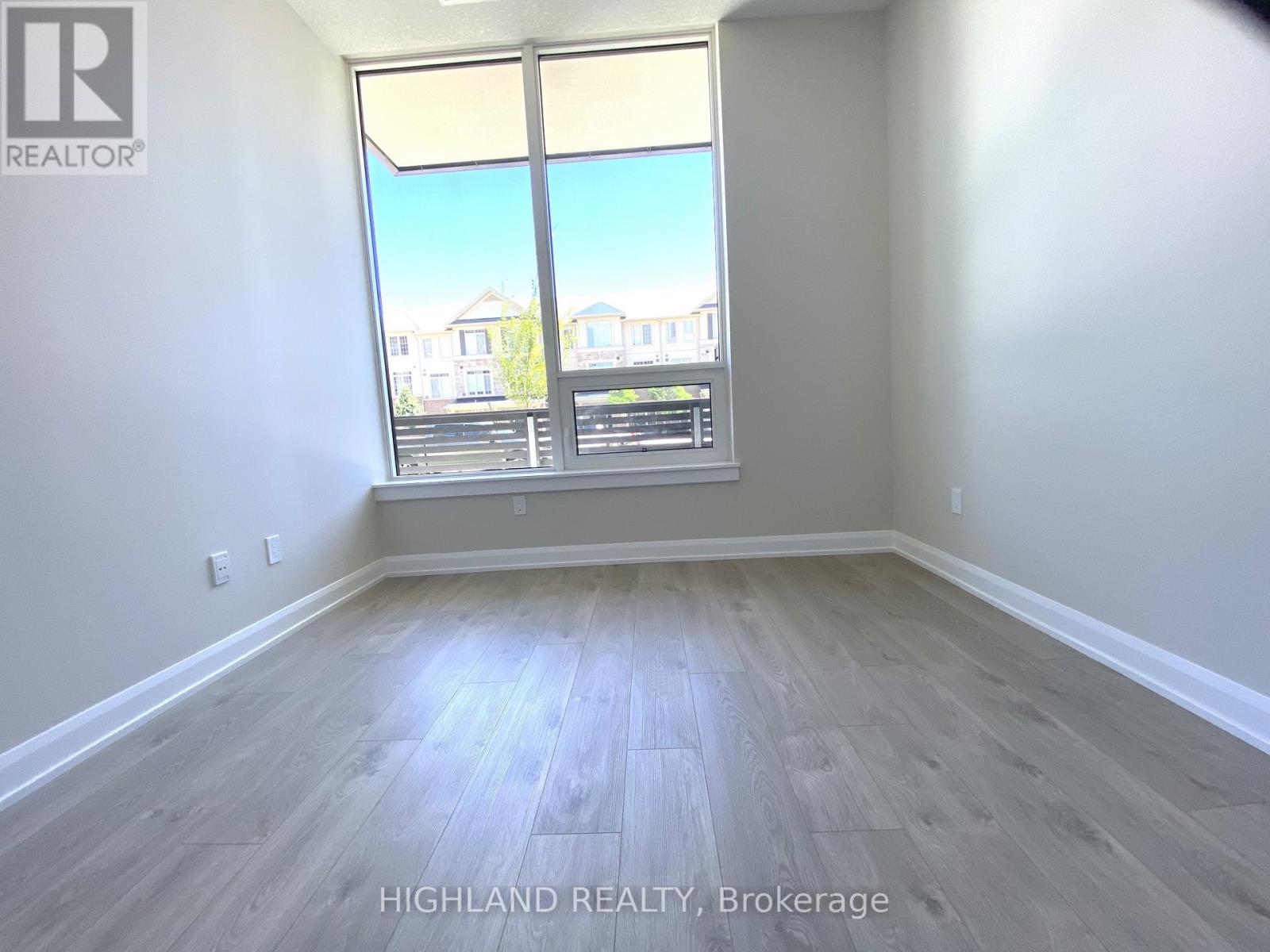 110 - 3220 William Coltson Avenue, Oakville, Ontario  L6H 7X9 - Photo 12 - W12700708