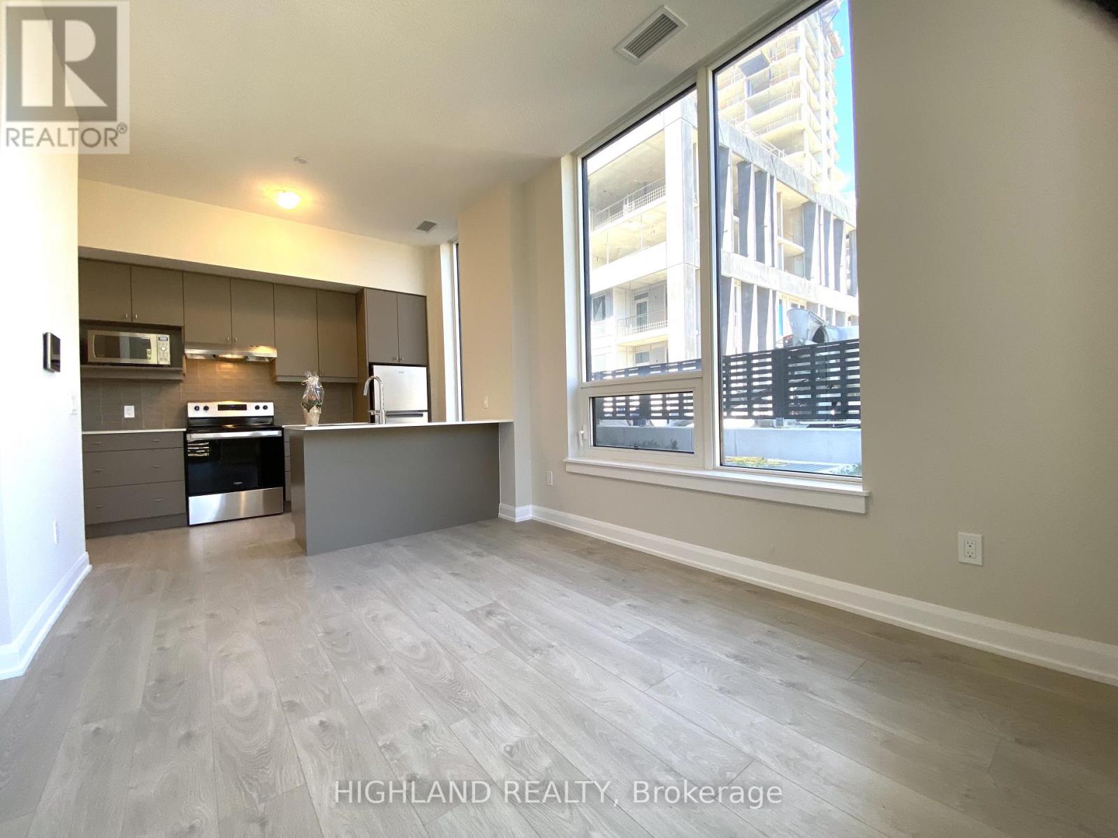 110 - 3220 William Coltson Avenue, Oakville, Ontario  L6H 7X9 - Photo 9 - W12700708