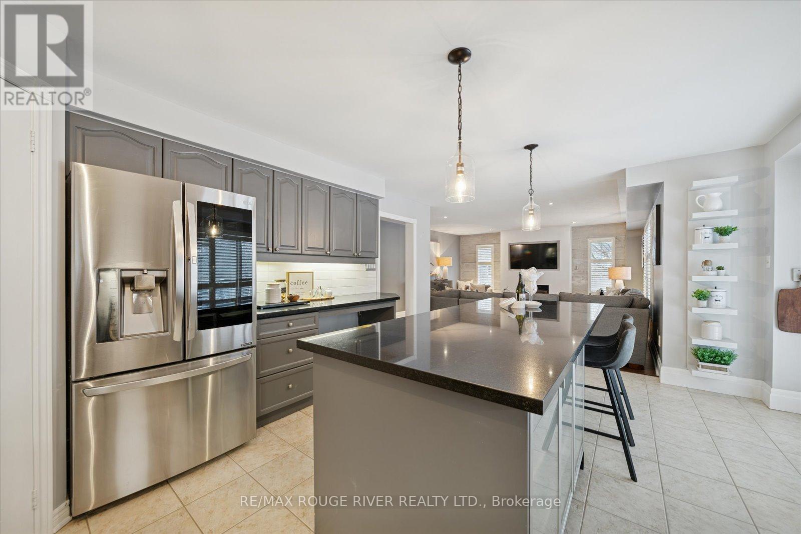 117 Carnwith Drive E, Whitby, Ontario  L1M 1K1 - Photo 14 - E12671556