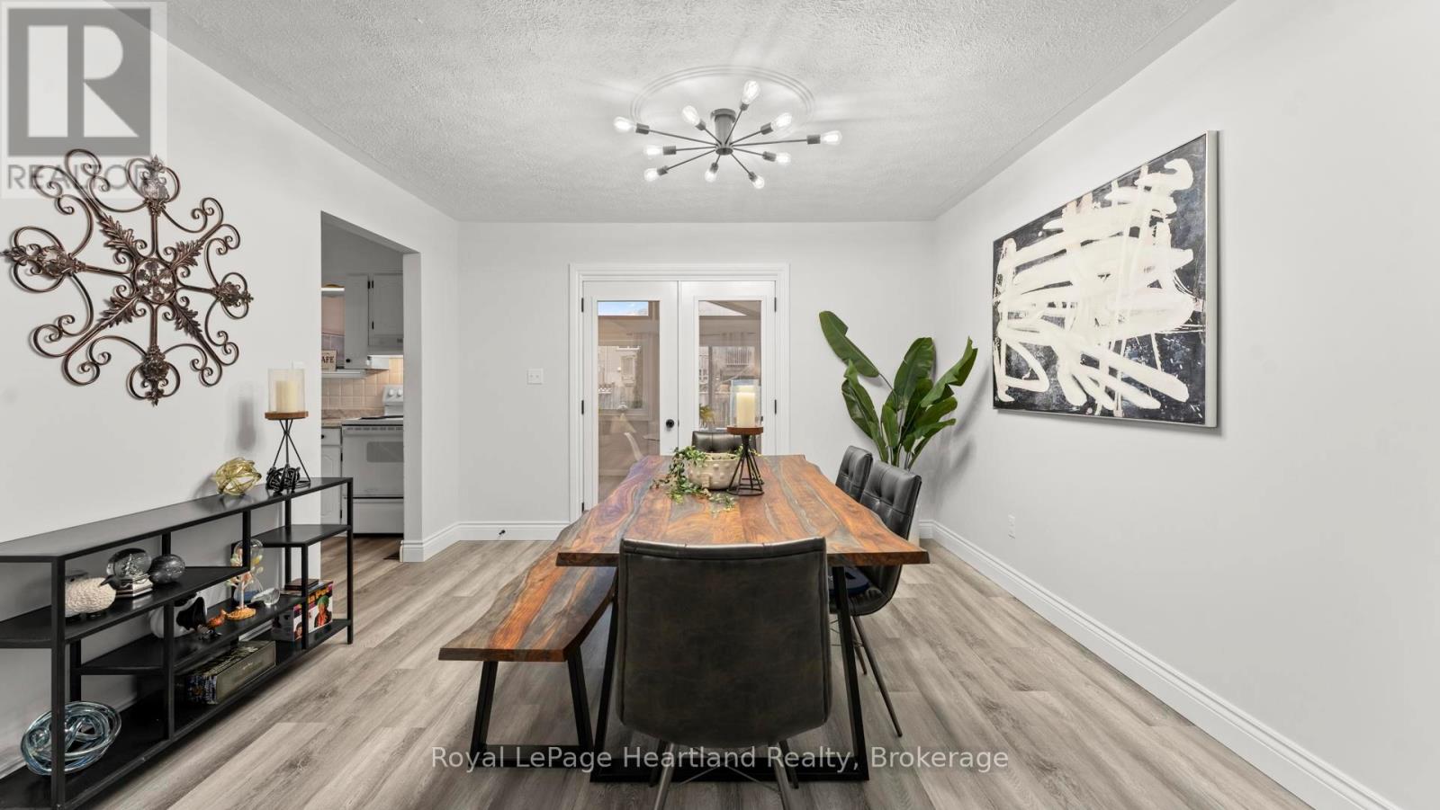 17 Suncoast Drive W, Goderich, Ontario  N7A 4H1 - Photo 10 - X12700880