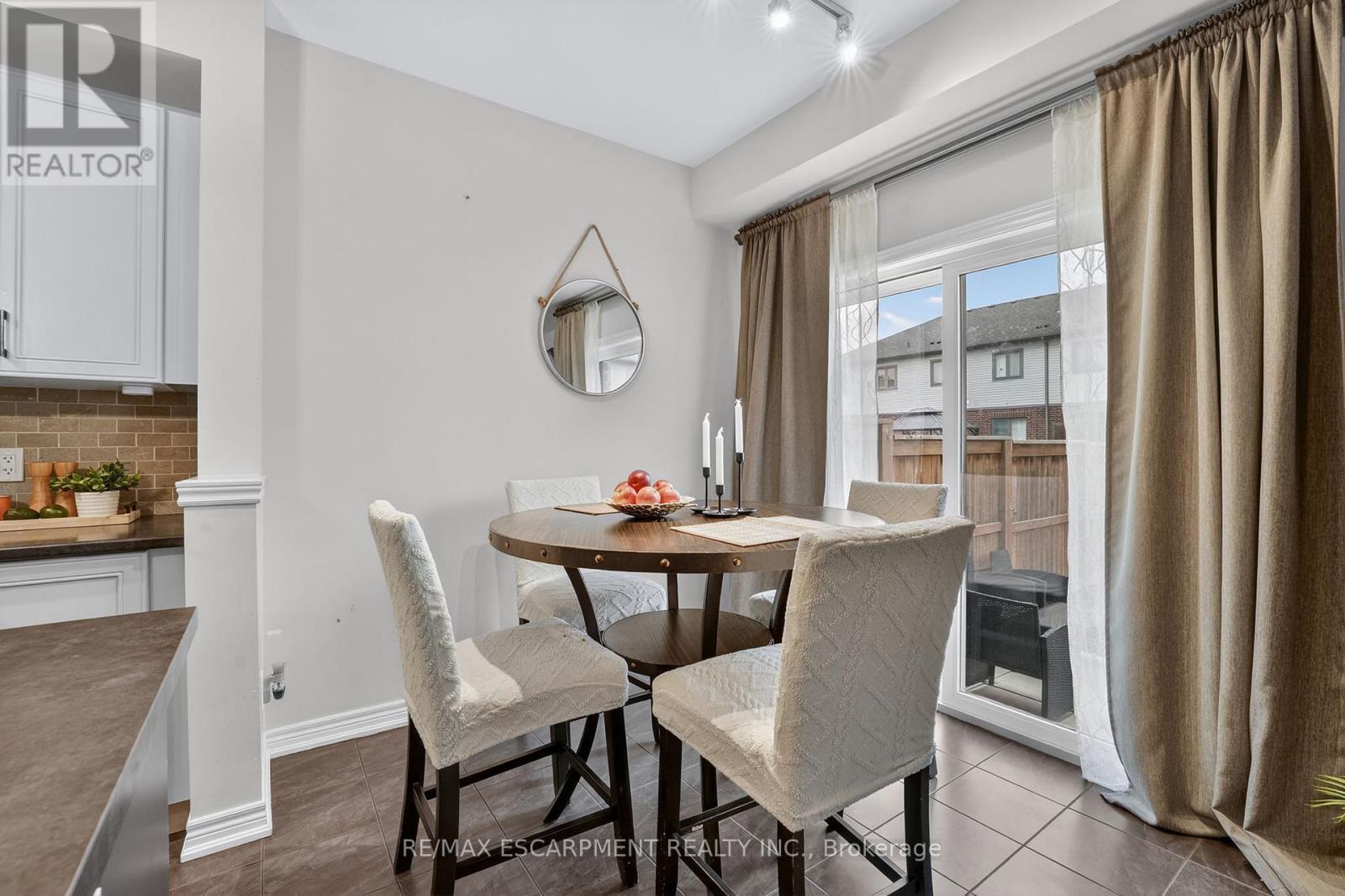 73 Severino Circle, West Lincoln, Ontario  L0R 2A0 - Photo 18 - X12700606