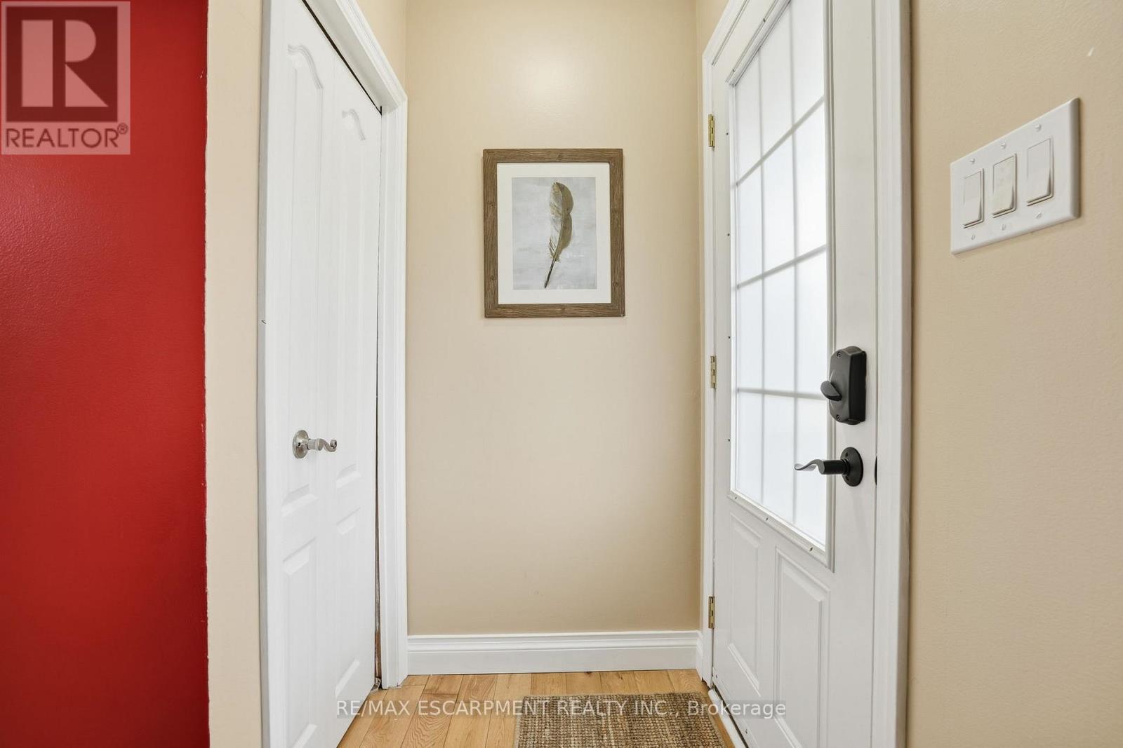 16 Alison Avenue, Waterloo, Ontario  N1R 1M9 - Photo 7 - X12700634