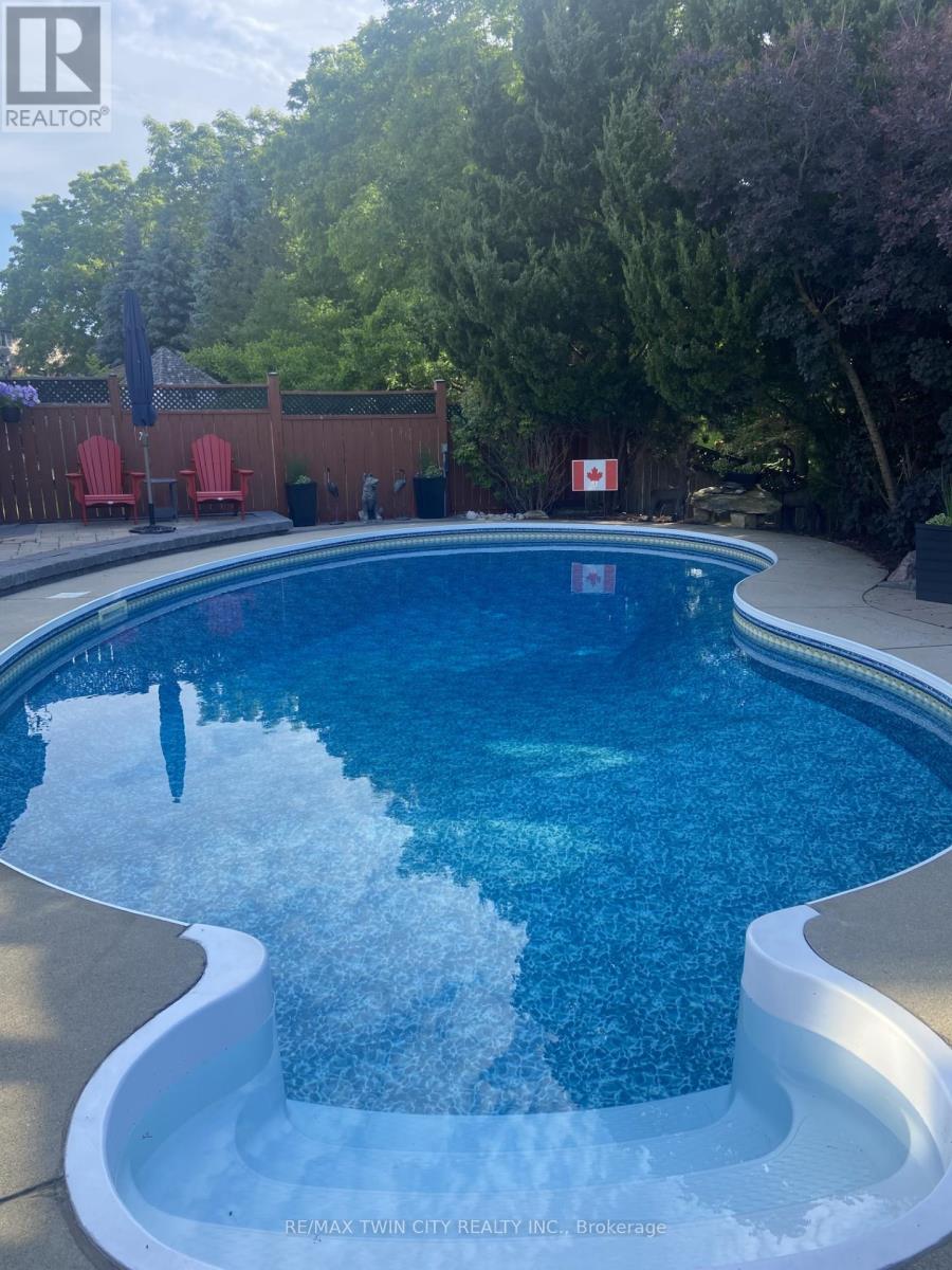 113 Deer Ridge Drive, Kitchener, Ontario  N2P 2K9 - Photo 47 - X12700756