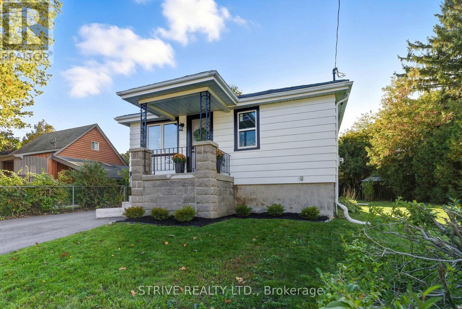 1120 Somerville Street, Oshawa, Ontario  L1G 4K5 - Photo 4 - E12700884