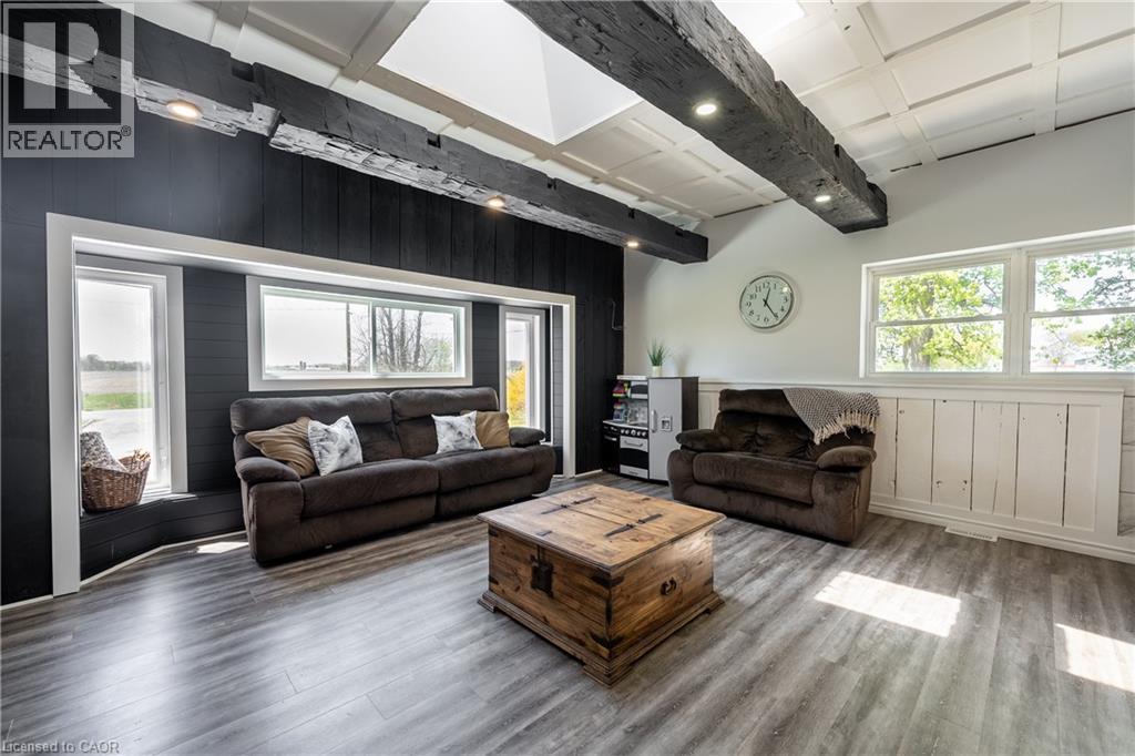 350 Kemp Road W, Grimsby, Ontario  L3M 4E7 - Photo 18 - 40798931