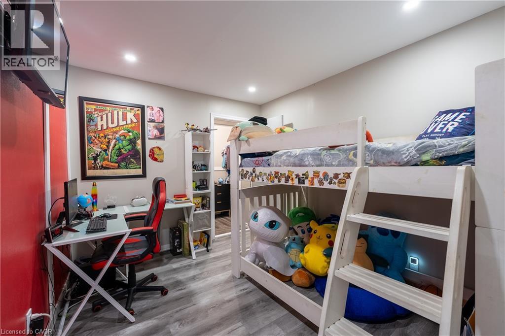 350 Kemp Road W, Grimsby, Ontario  L3M 4E7 - Photo 30 - 40798931