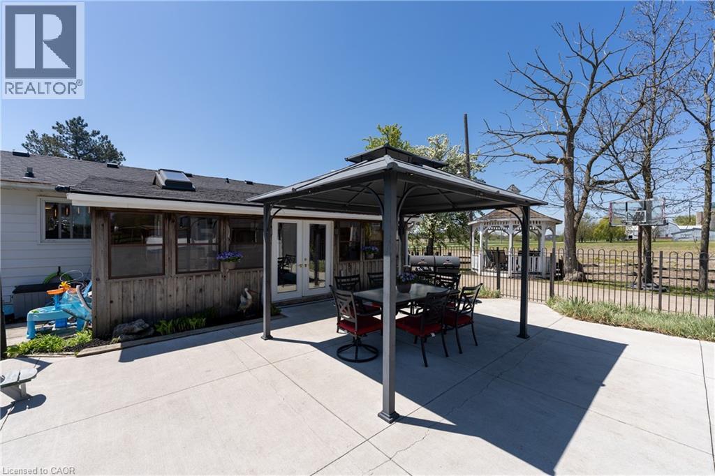 350 Kemp Road W, Grimsby, Ontario  L3M 4E7 - Photo 47 - 40798931