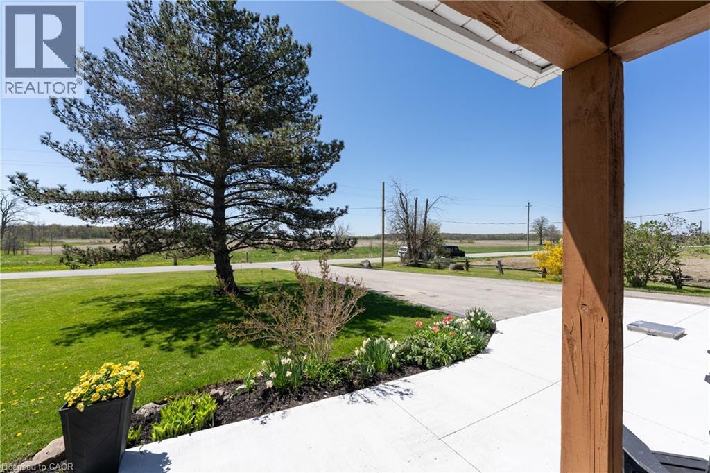 350 Kemp Road W, Grimsby, Ontario  L3M 4E7 - Photo 9 - 40798931