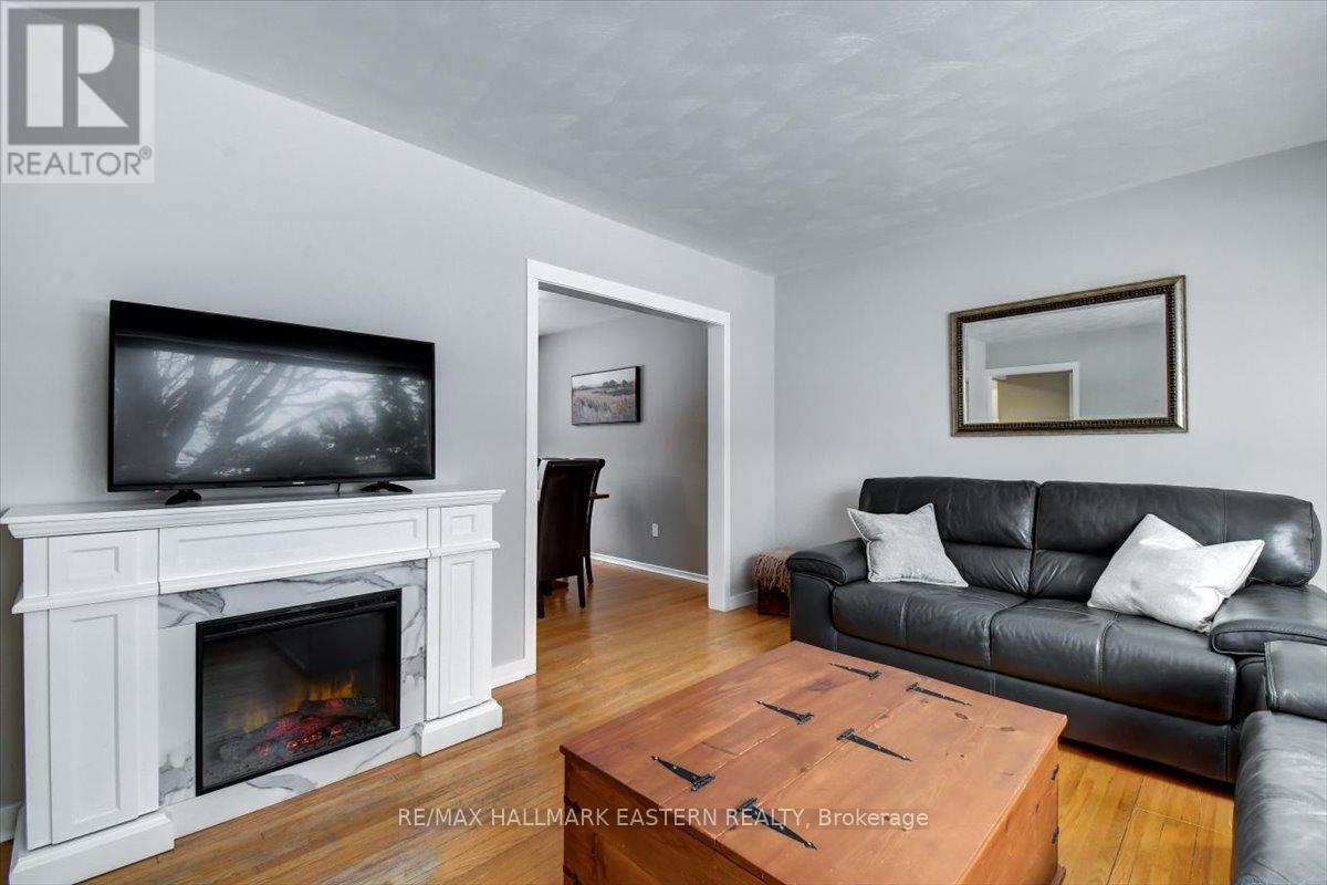 1193 Huron Street, Peterborough (Northcrest Ward 5), Ontario  K9H 6V6 - Photo 11 - X12700812