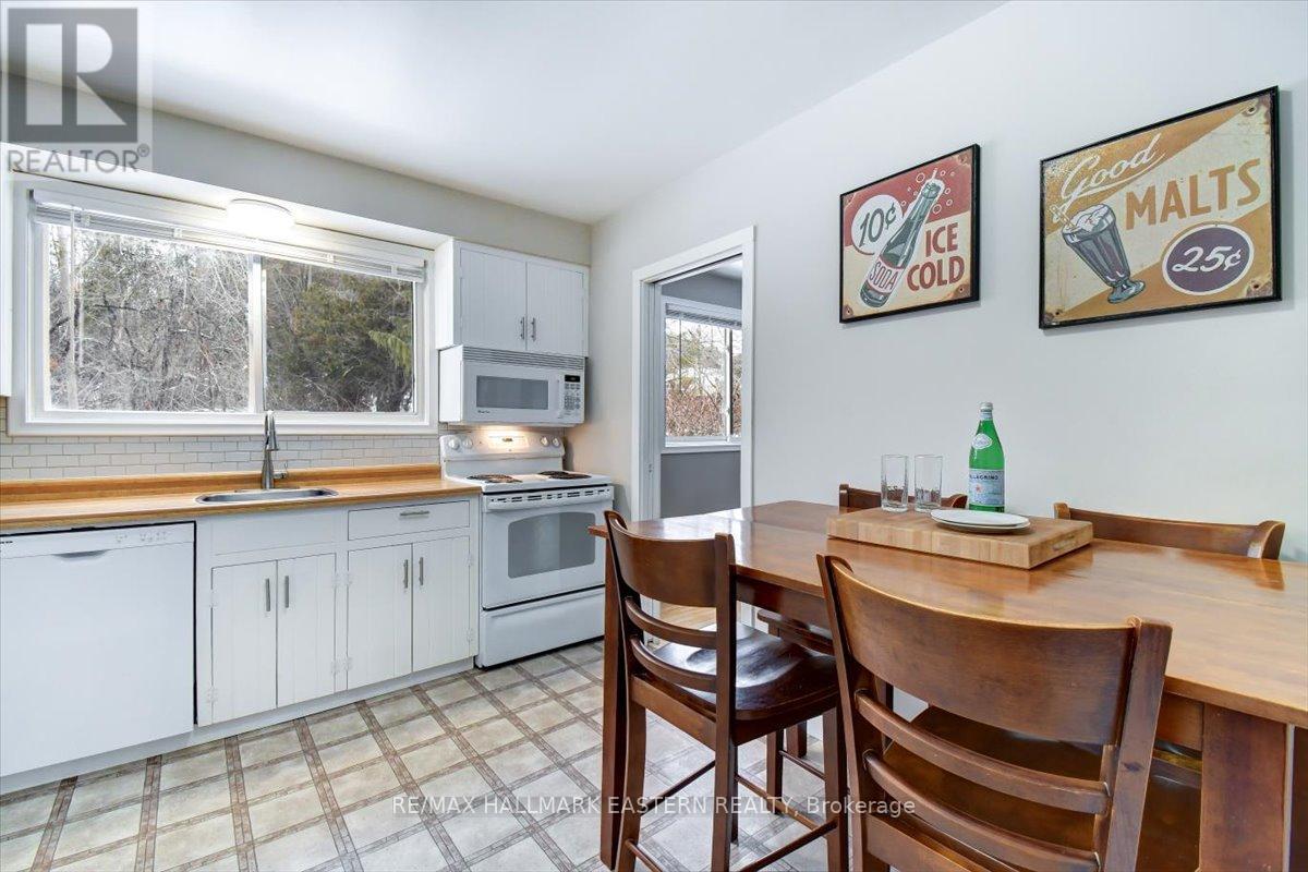 1193 Huron Street, Peterborough (Northcrest Ward 5), Ontario  K9H 6V6 - Photo 5 - X12700812