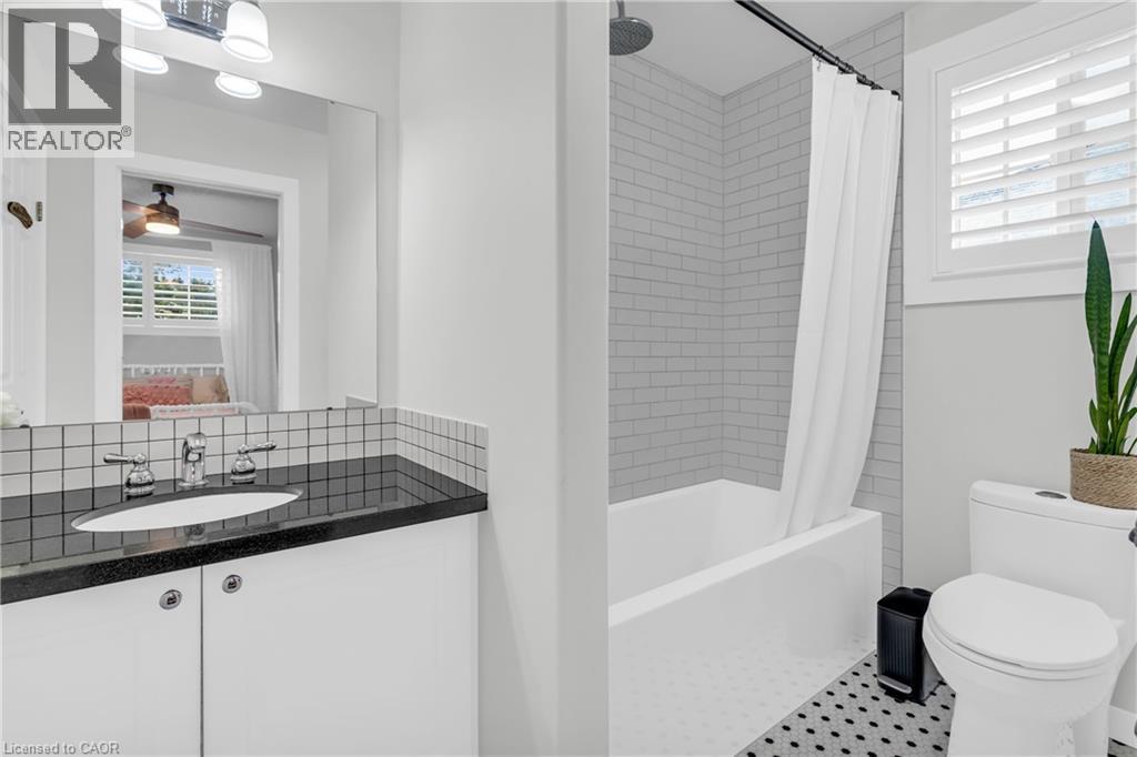 610 Rock Point Crescent, Waterloo, Ontario  N2V 2K3 - Photo 31 - 40795409