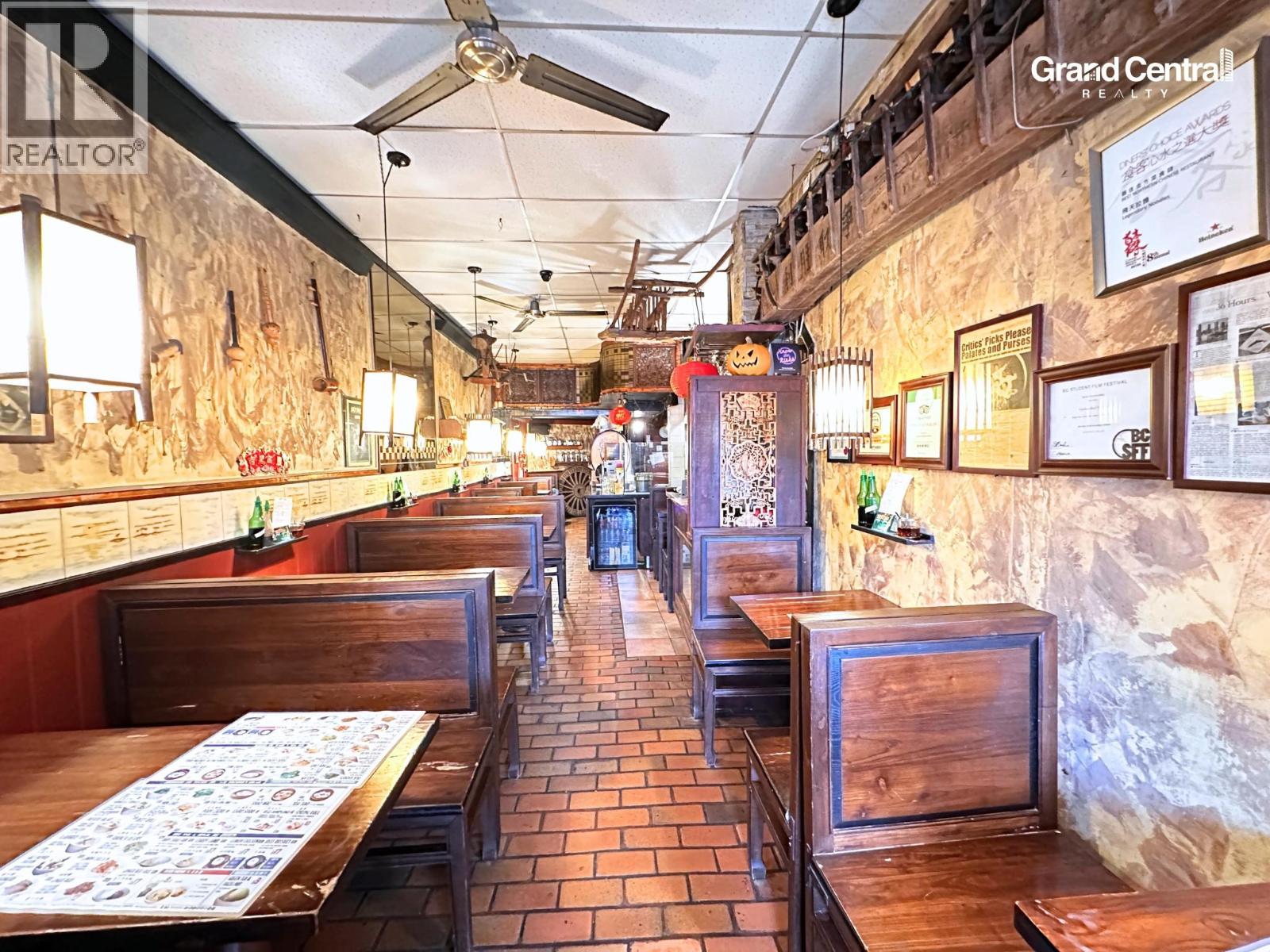 1074 Denman Street, Vancouver, British Columbia  V6G 2M8 - Photo 3 - C8075134