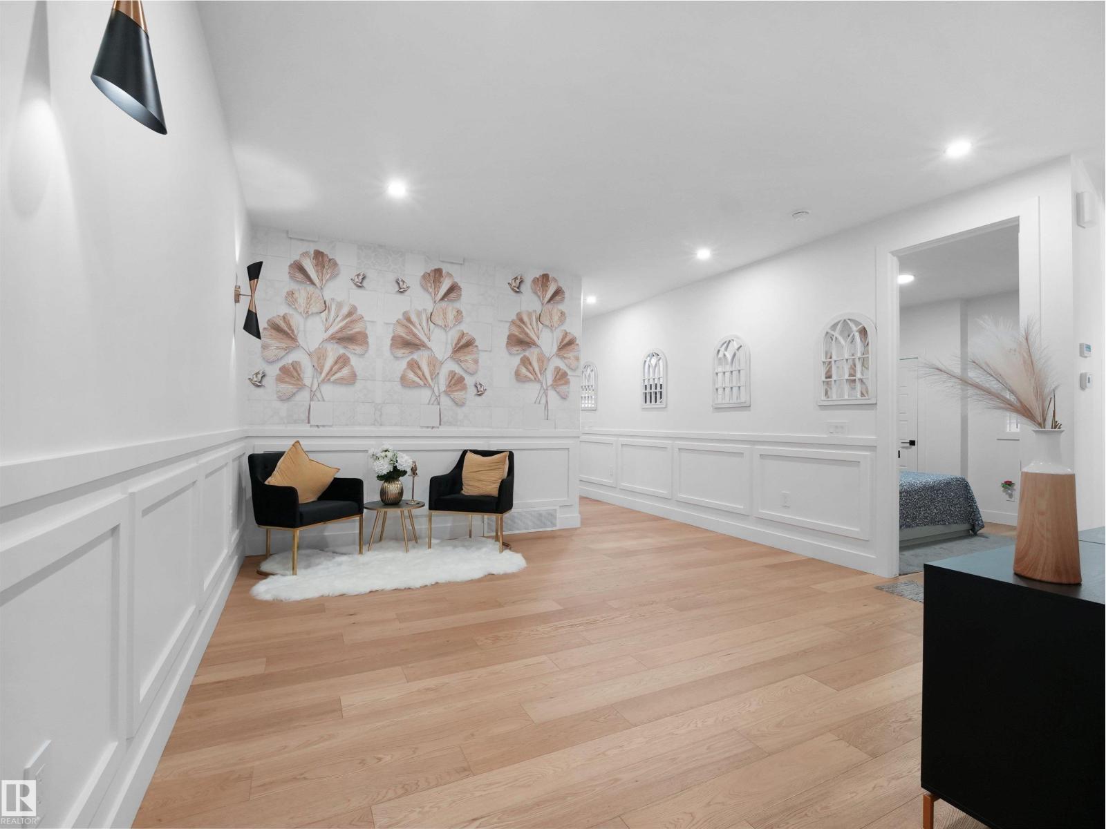 2928 1 Av Sw, Edmonton, Alberta  T6X 3E2 - Photo 5 - E4470182