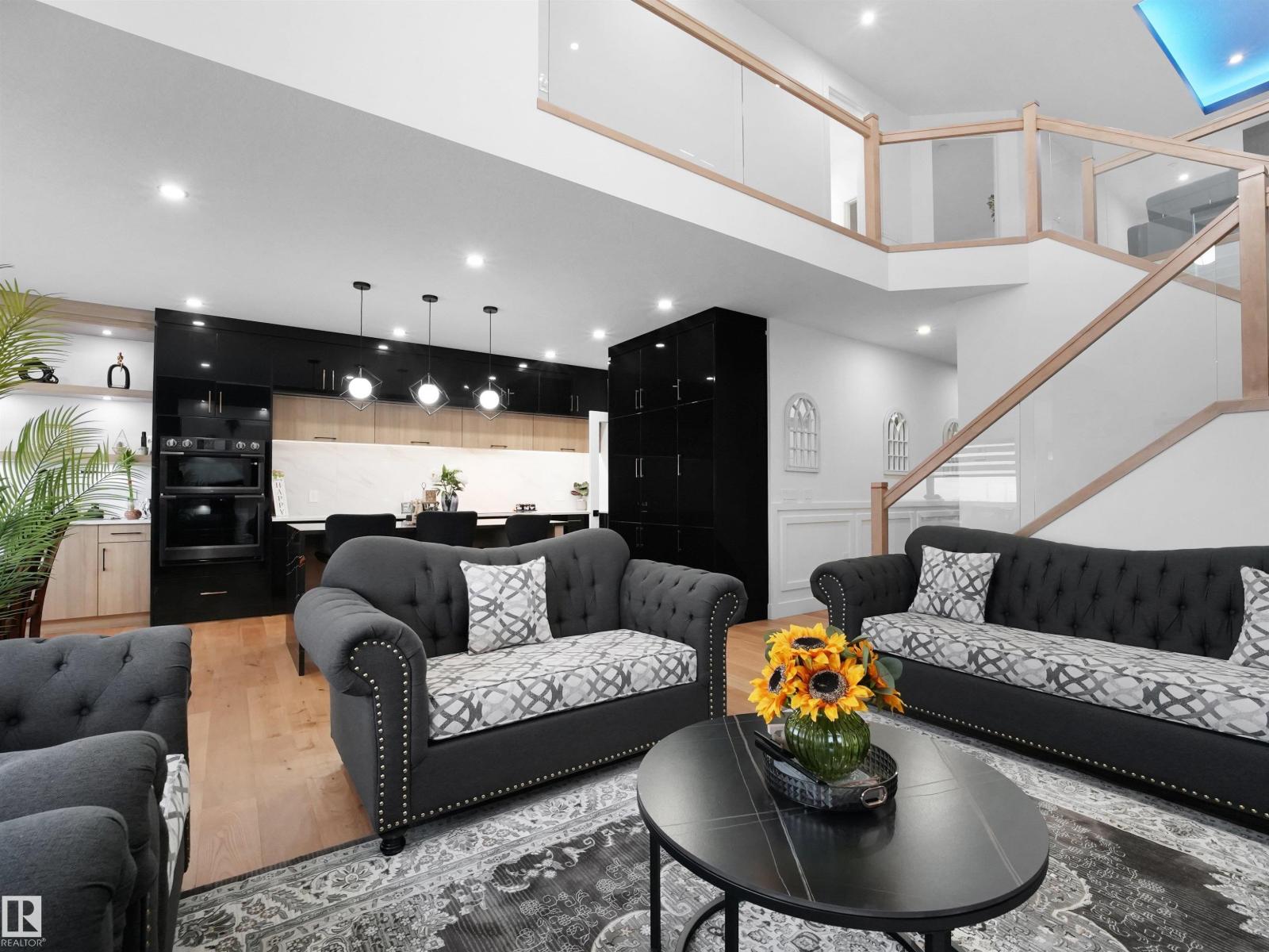 2928 1 Av Sw, Edmonton, Alberta  T6X 3E2 - Photo 16 - E4470182