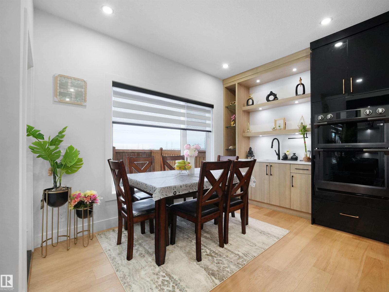 2928 1 Av Sw, Edmonton, Alberta  T6X 3E2 - Photo 18 - E4470182