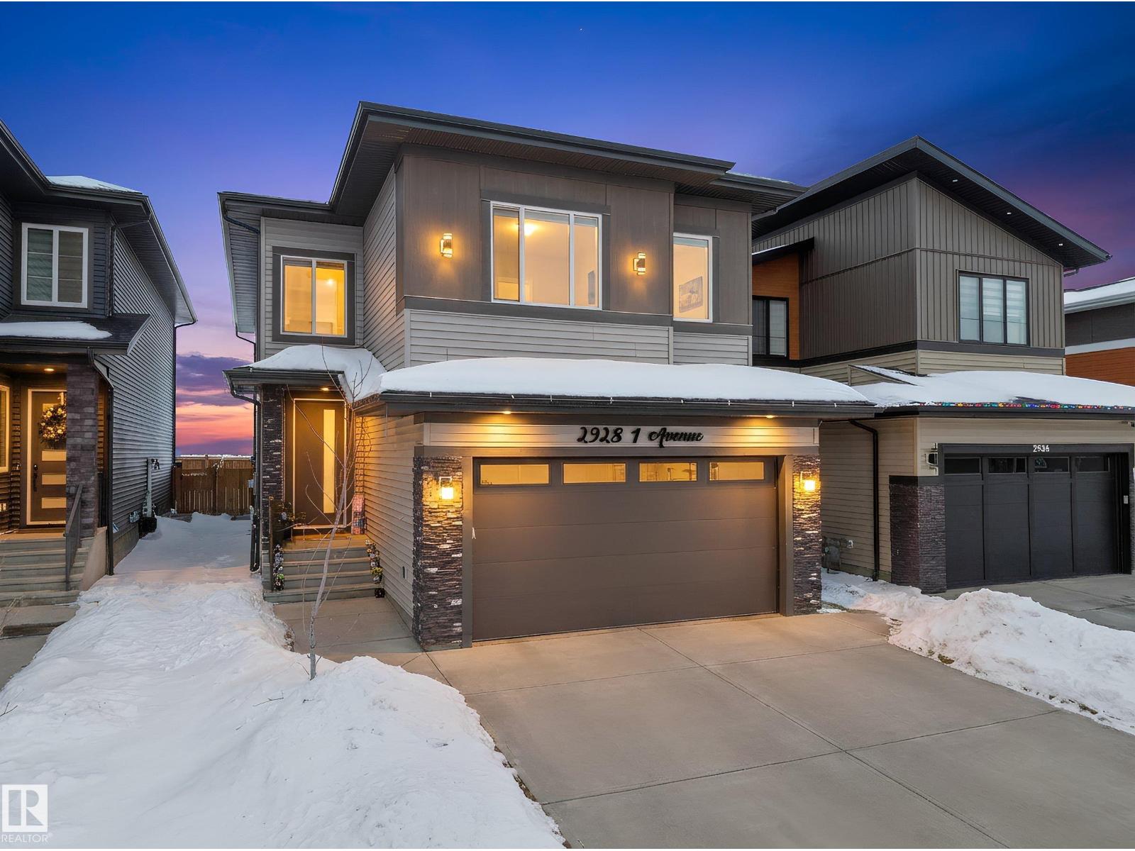 2928 1 Av Sw, Edmonton, Alberta  T6X 3E2 - Photo 2 - E4470182