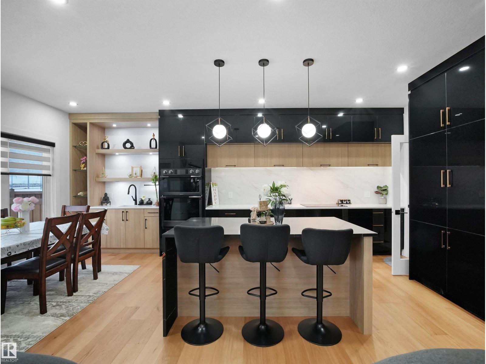 2928 1 Av Sw, Edmonton, Alberta  T6X 3E2 - Photo 20 - E4470182