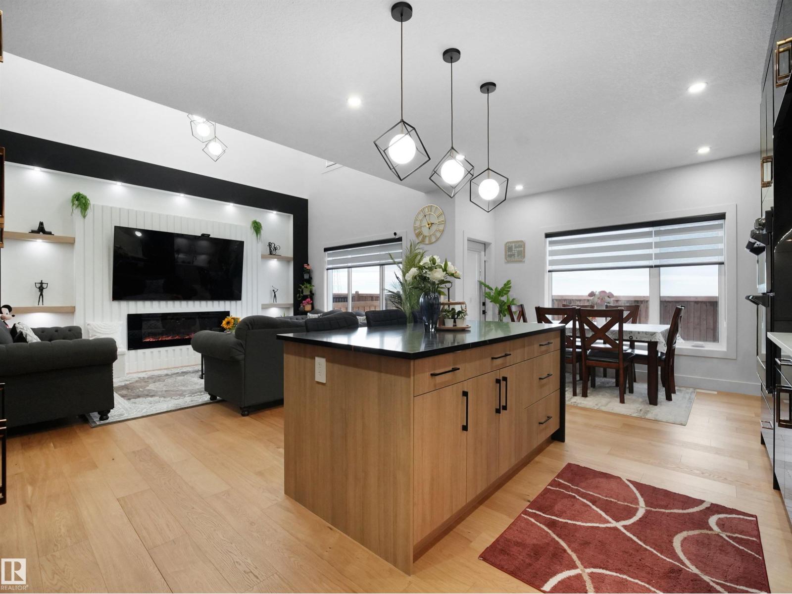 2928 1 Av Sw, Edmonton, Alberta  T6X 3E2 - Photo 22 - E4470182