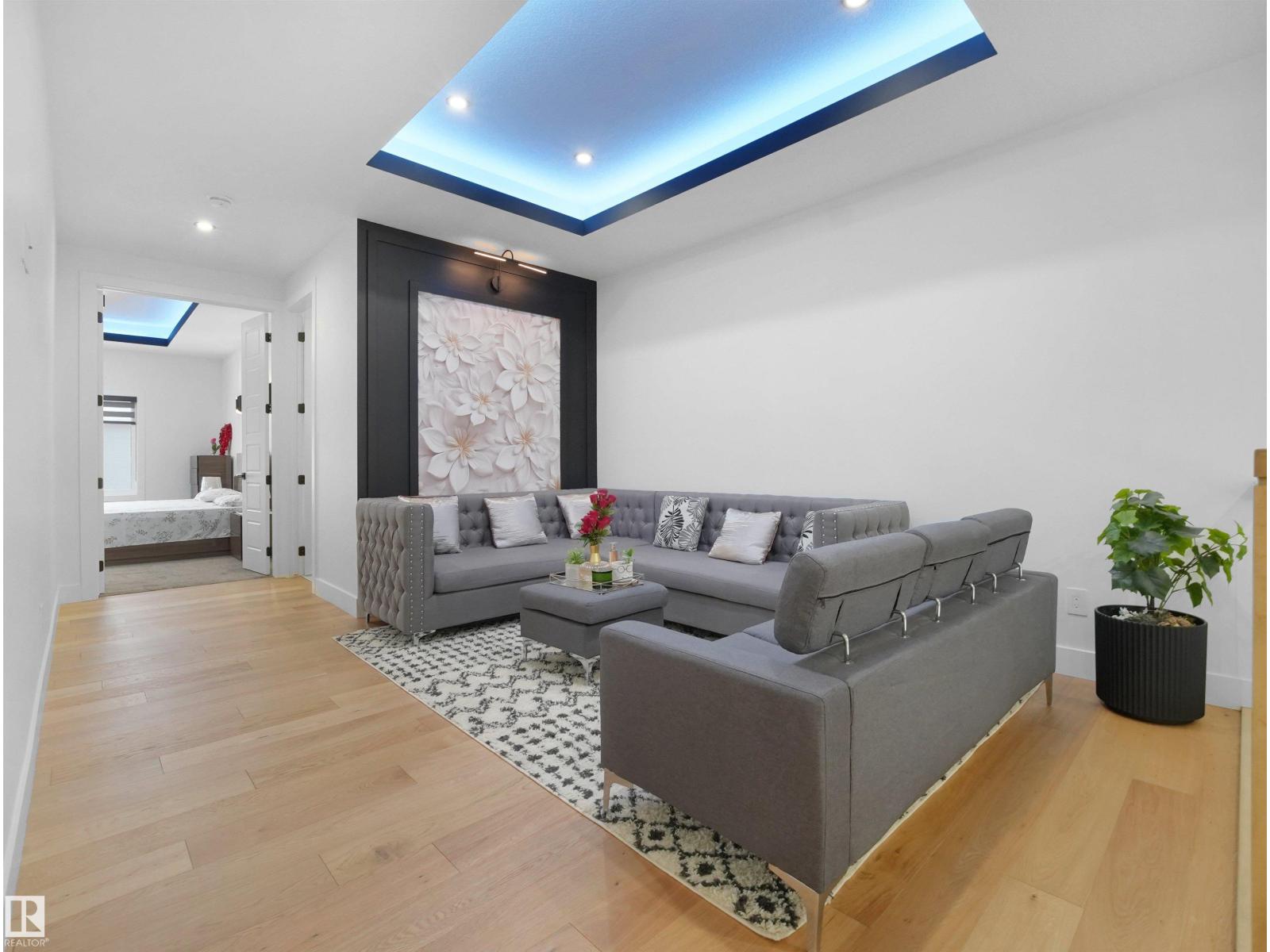 2928 1 Av Sw, Edmonton, Alberta  T6X 3E2 - Photo 31 - E4470182