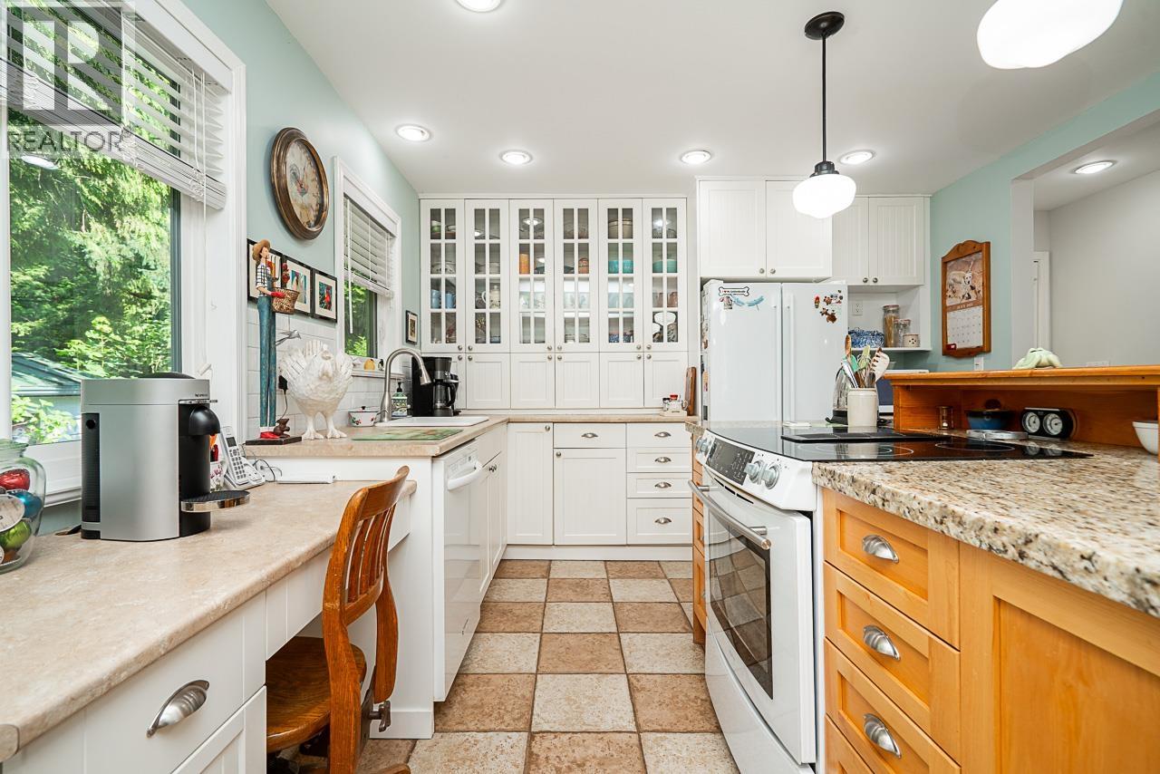 22592 132 Avenue, Maple Ridge, British Columbia  V4R 2R2 - Photo 17 - R3079893