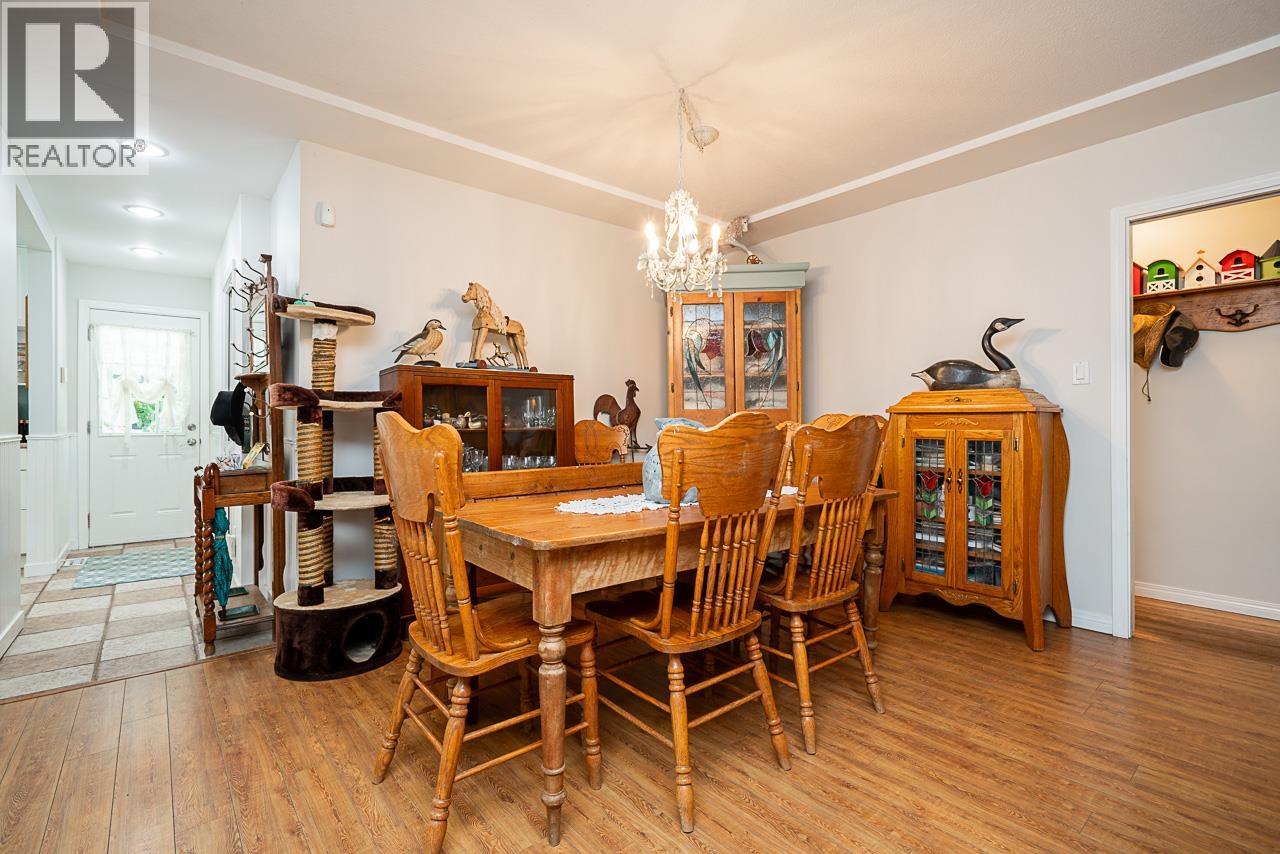 22592 132 Avenue, Maple Ridge, British Columbia  V4R 2R2 - Photo 11 - R3079893