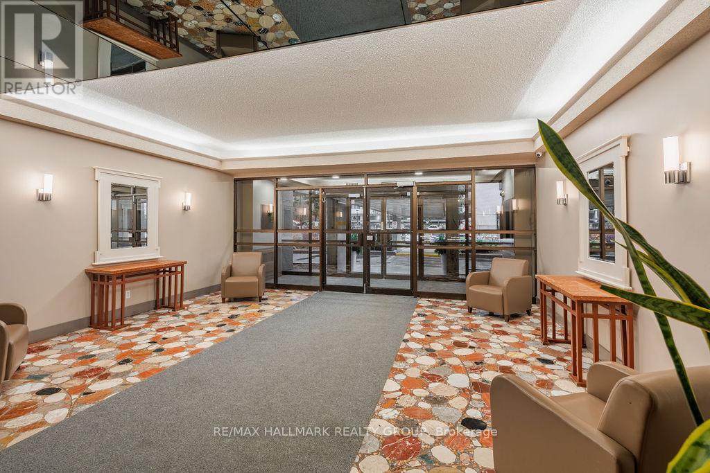 1904 - 1785 Frobisher Lane, Ottawa, Ontario  K1G 3T7 - Photo 3 - X12700858