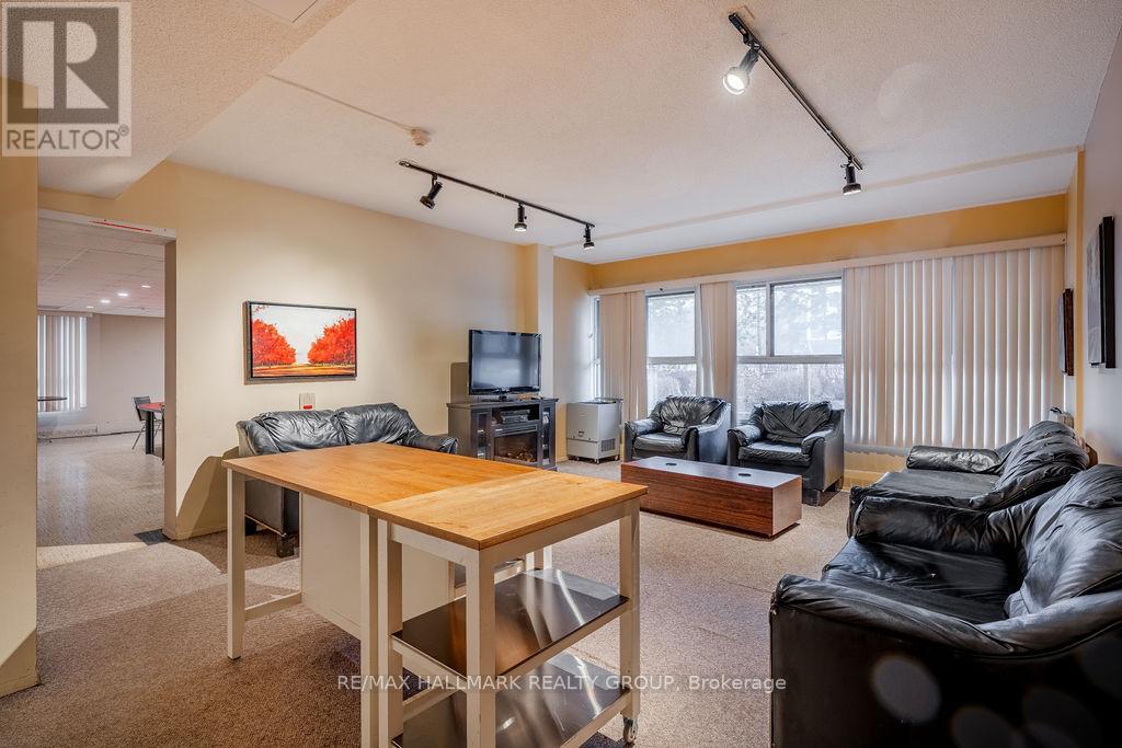 1904 - 1785 Frobisher Lane, Ottawa, Ontario  K1G 3T7 - Photo 44 - X12700858