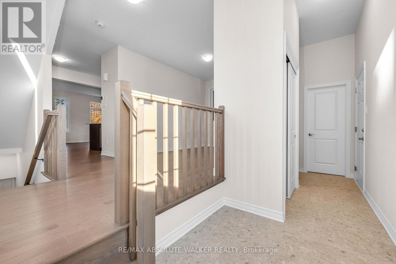 702 Du Rivage Street, Clarence-Rockland, Ontario  K4K 0K1 - Photo 2 - X12700868