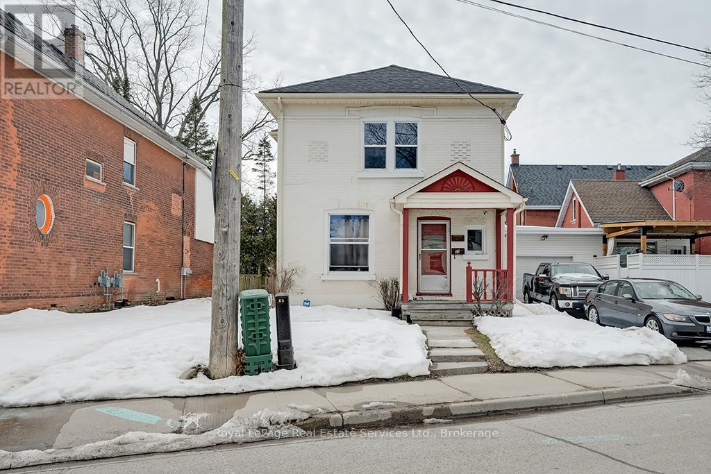 UPPER - 33 ROSE AVENUE, Brantford, Ontario