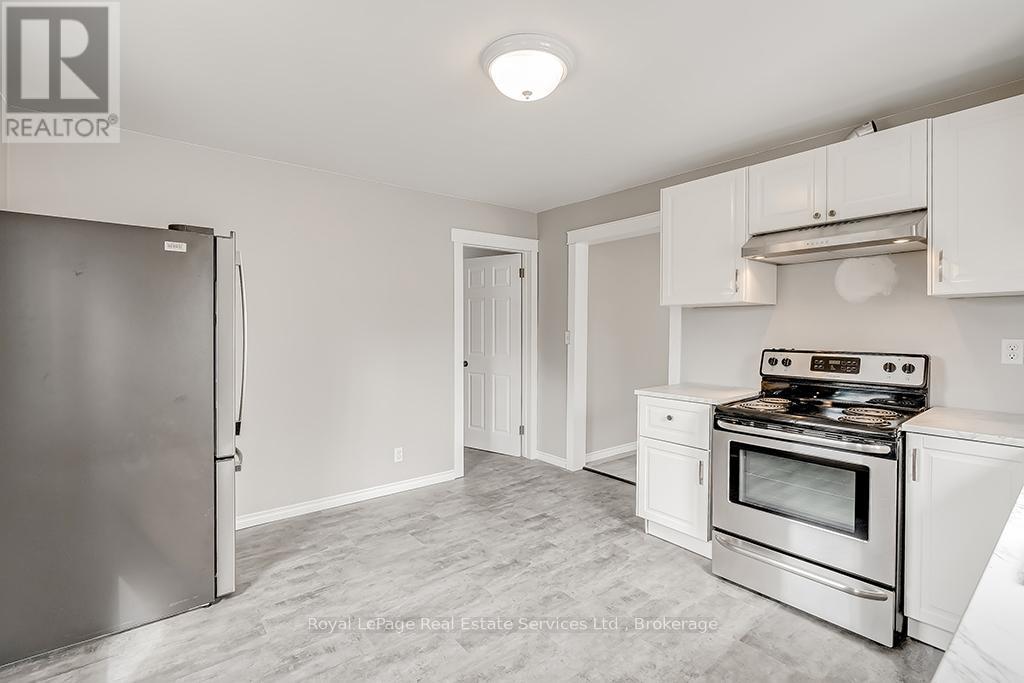 Upper - 33 Rose Avenue, Brantford, Ontario  N3S 2M3 - Photo 12 - X12700794