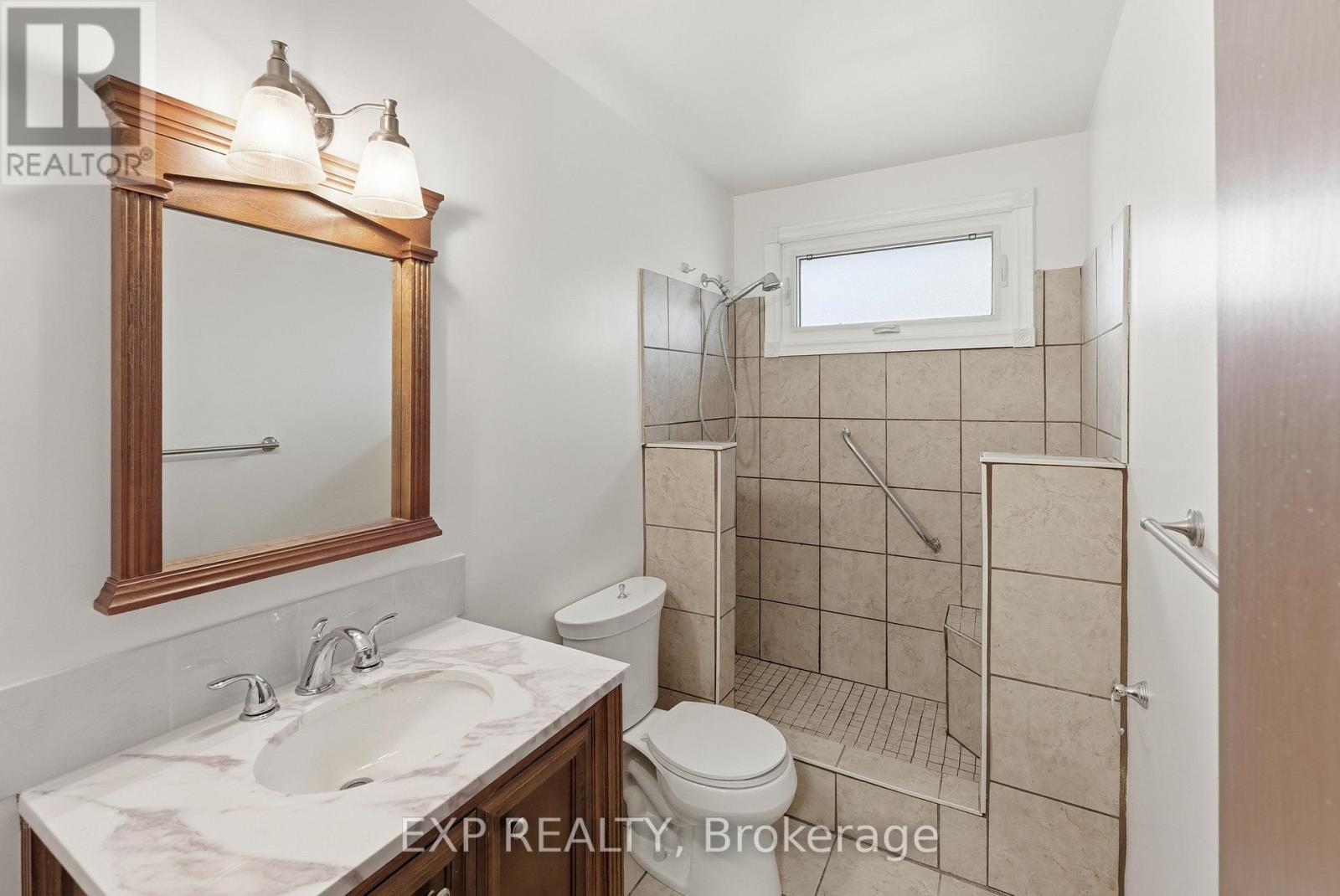 6049 Tampa Court, Niagara Falls (Church's Lane), Ontario  L2J 3Z9 - Photo 13 - X12700822