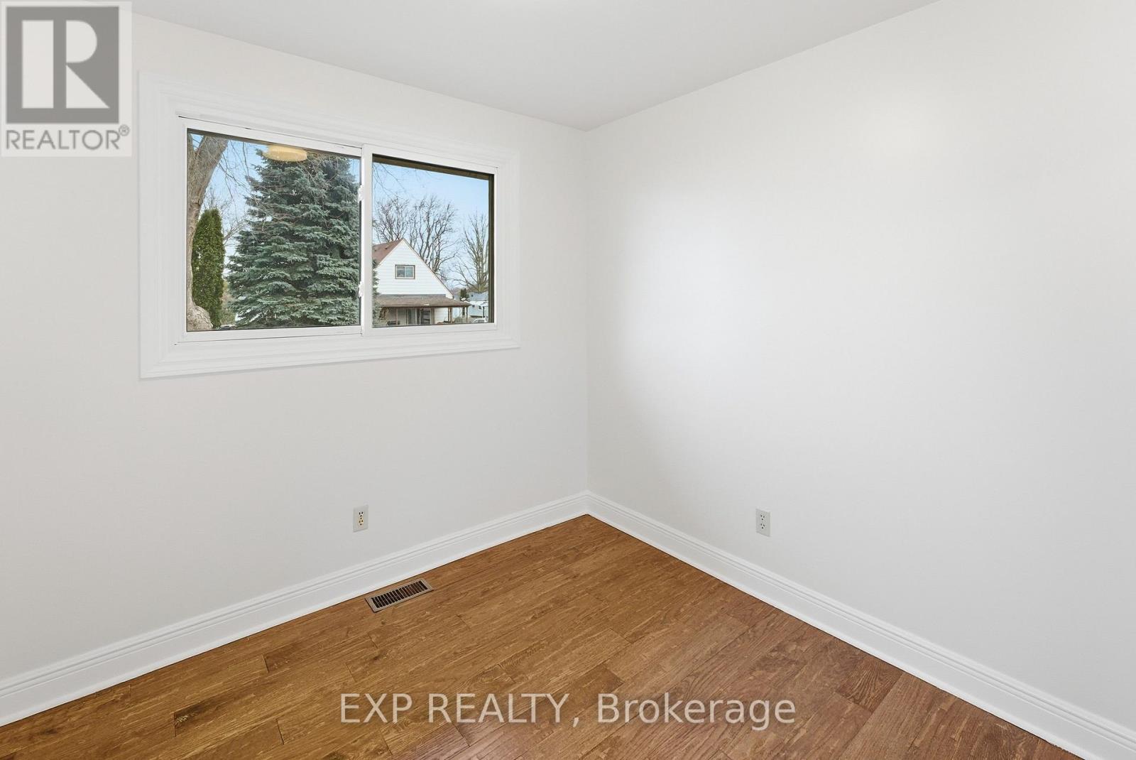 6049 Tampa Court, Niagara Falls (Church's Lane), Ontario  L2J 3Z9 - Photo 14 - X12700822