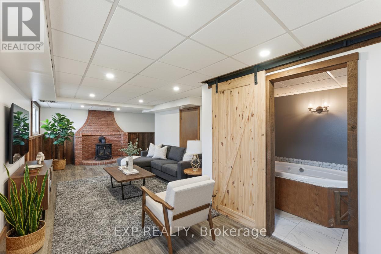 6049 Tampa Court, Niagara Falls (Church's Lane), Ontario  L2J 3Z9 - Photo 17 - X12700822