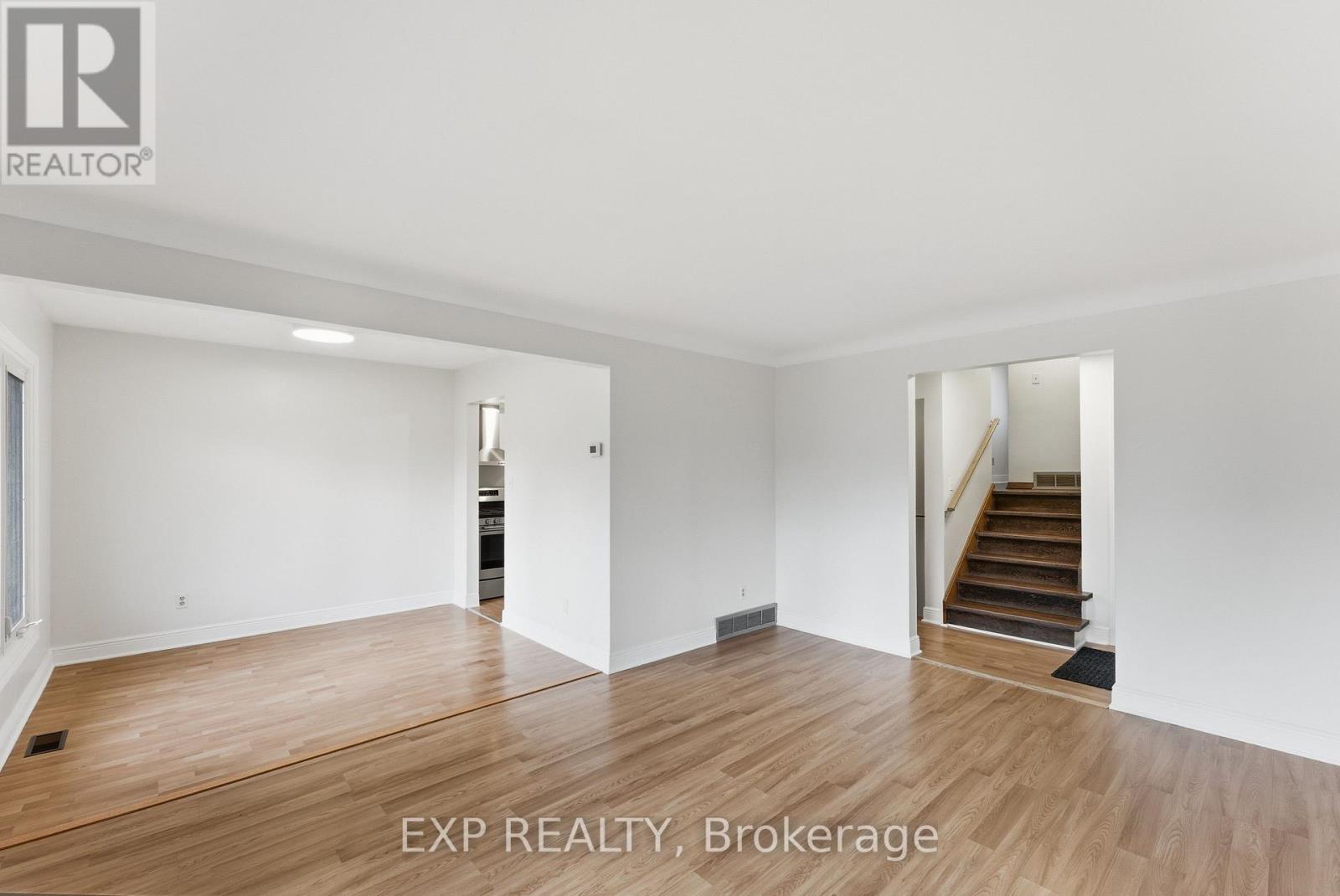 6049 Tampa Court, Niagara Falls (Church's Lane), Ontario  L2J 3Z9 - Photo 5 - X12700822