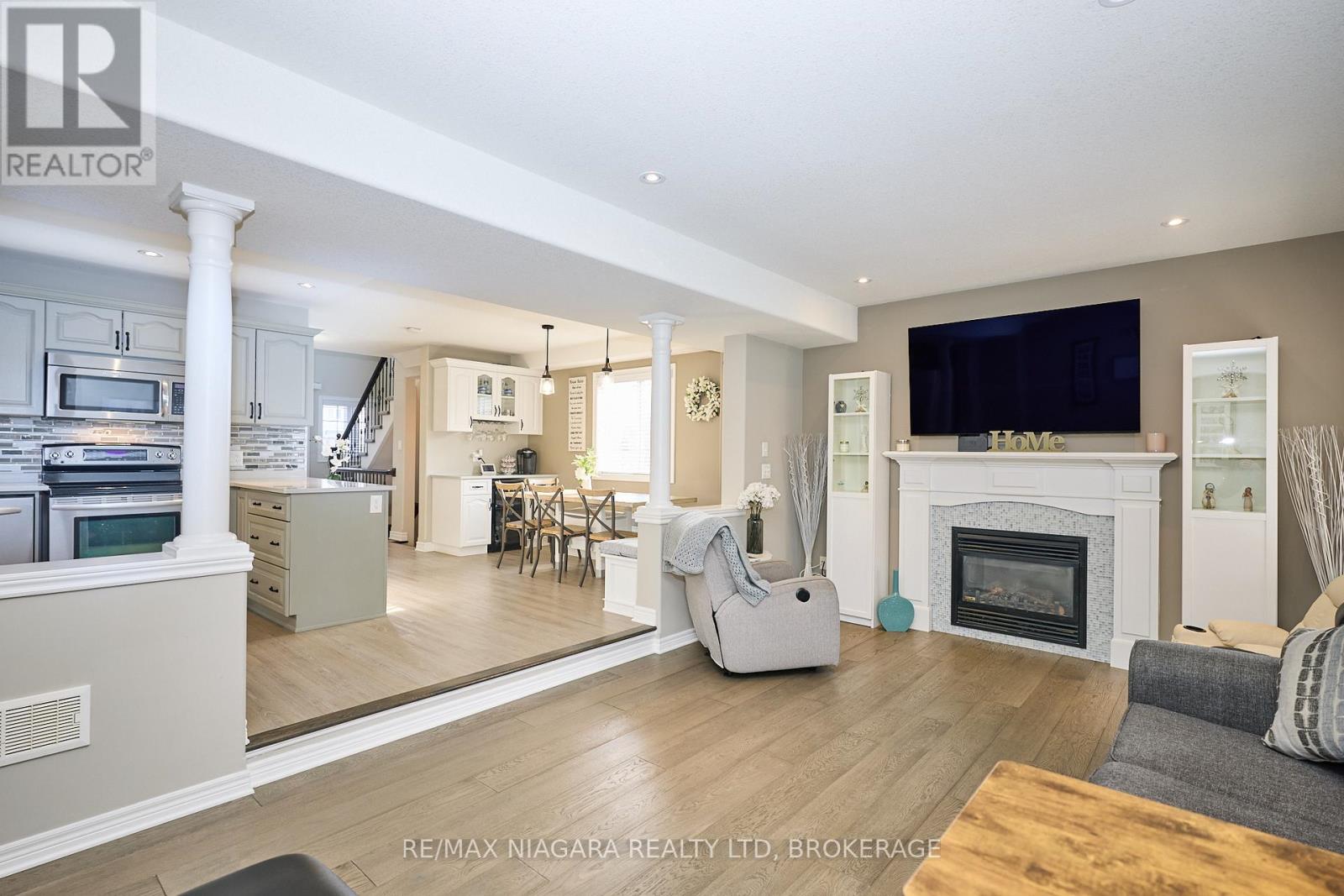 8725 Kelsey Crescent, Niagara Falls (Forestview), Ontario  L2H 0E5 - Photo 14 - X12700874