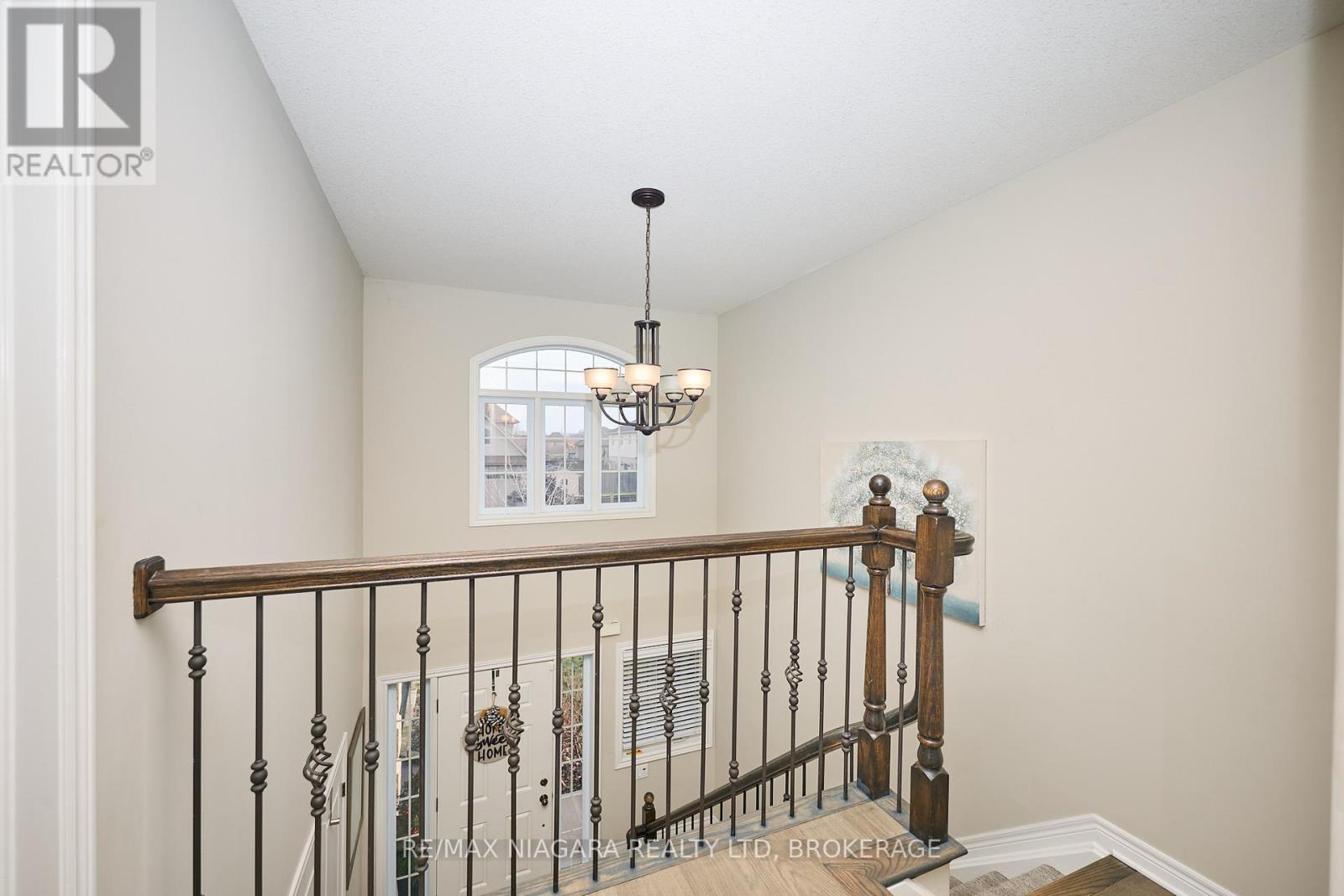 8725 Kelsey Crescent, Niagara Falls (Forestview), Ontario  L2H 0E5 - Photo 17 - X12700874