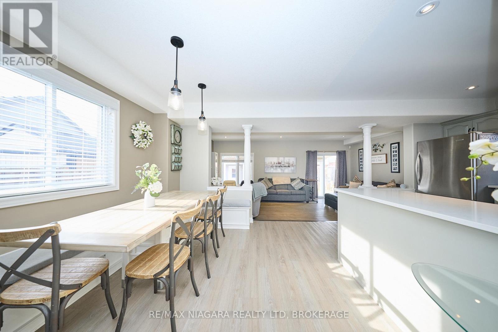 8725 Kelsey Crescent, Niagara Falls (Forestview), Ontario  L2H 0E5 - Photo 7 - X12700874