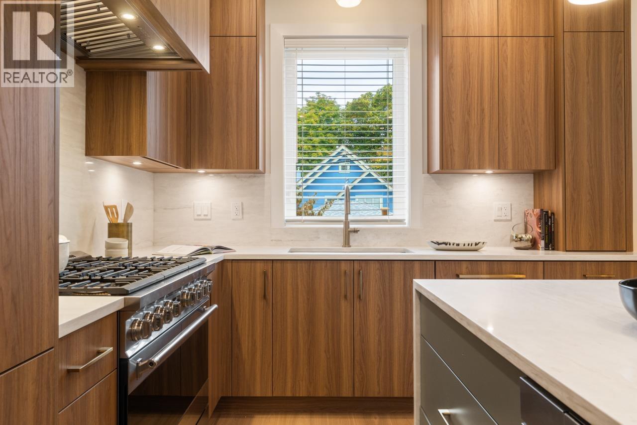 2049 E 4th Avenue, Vancouver, British Columbia  V5N 1K5 - Photo 8 - R3079969