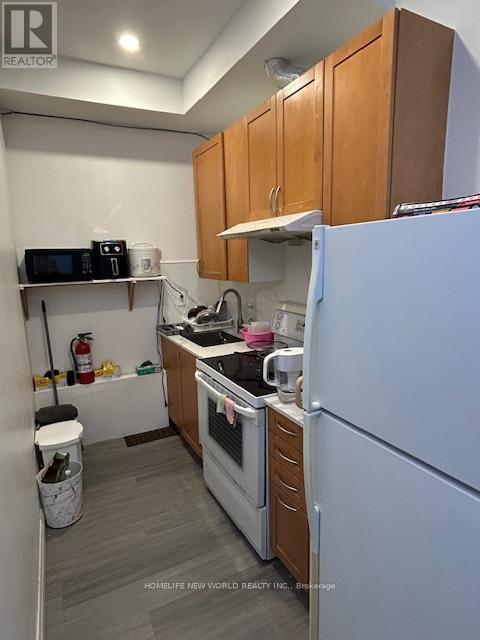 Main Fl, Rm 2 - 14 Glasgow Street, Toronto, Ontario  M5T 2B9 - Photo 4 - C12700778