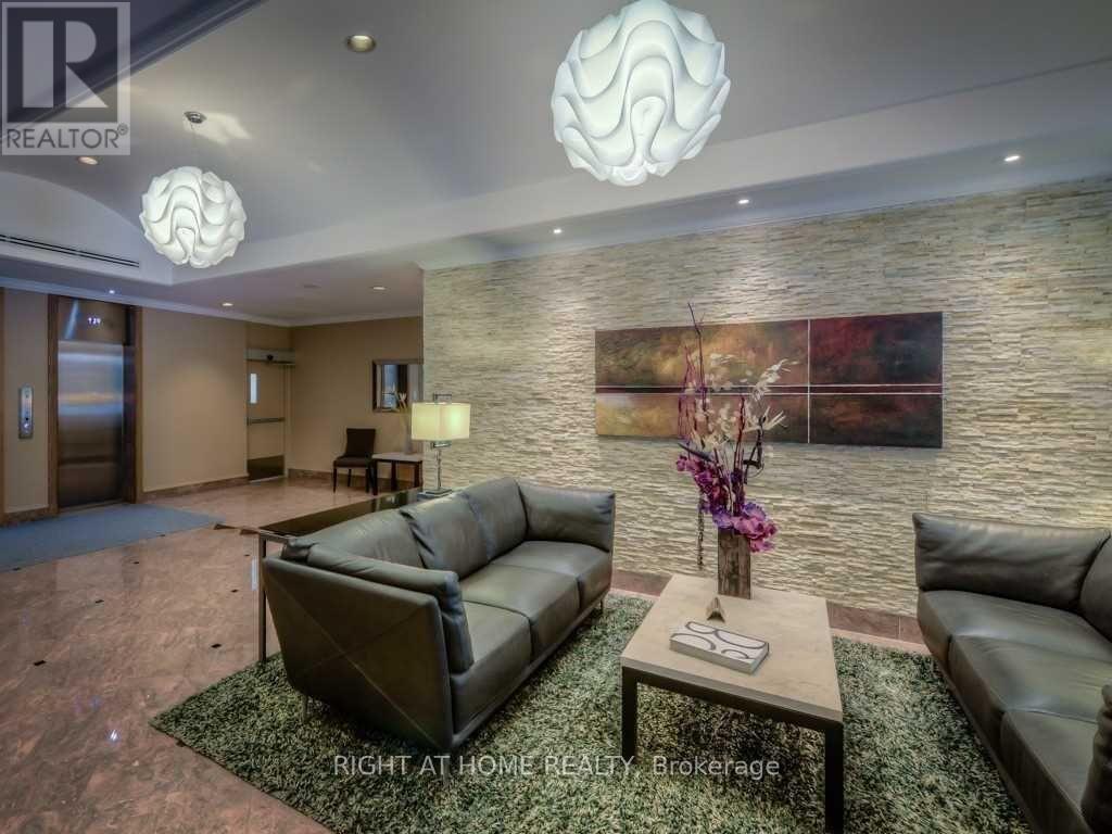 607 - 45 Carlton Street, Toronto, Ontario  M5B 2H9 - Photo 2 - C12700816