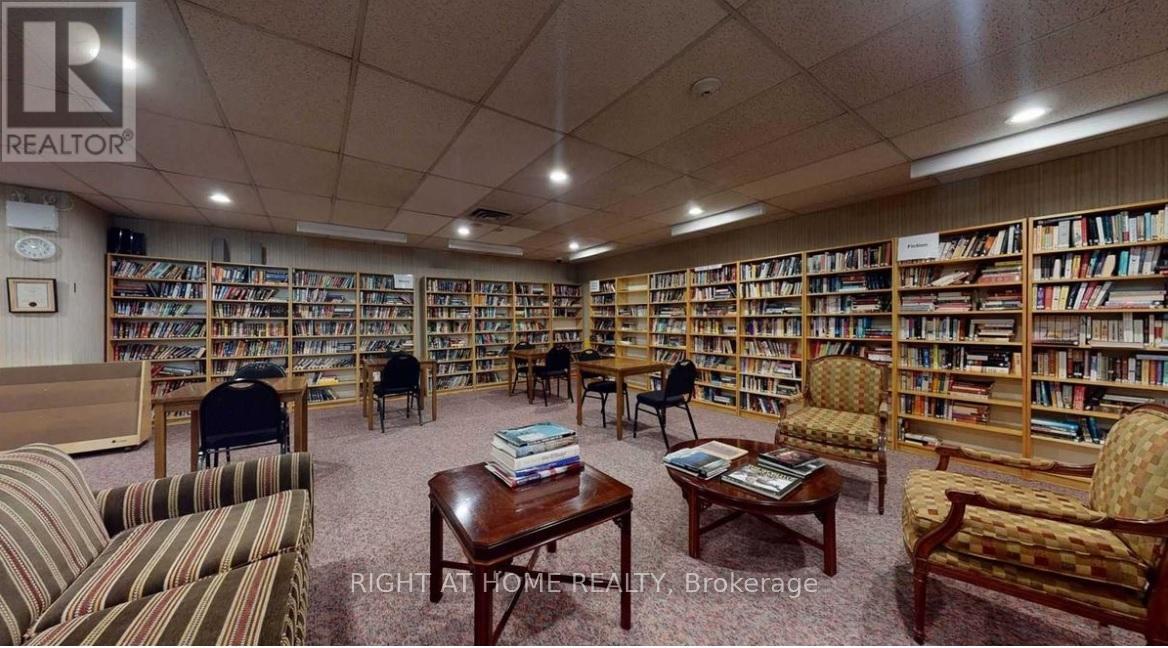 607 - 45 Carlton Street, Toronto, Ontario  M5B 2H9 - Photo 3 - C12700816