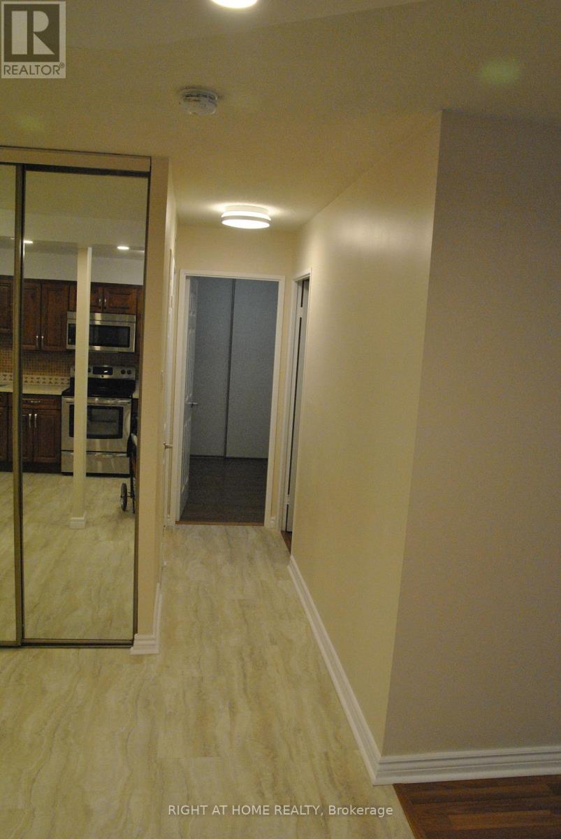 607 - 45 Carlton Street, Toronto, Ontario  M5B 2H9 - Photo 7 - C12700816