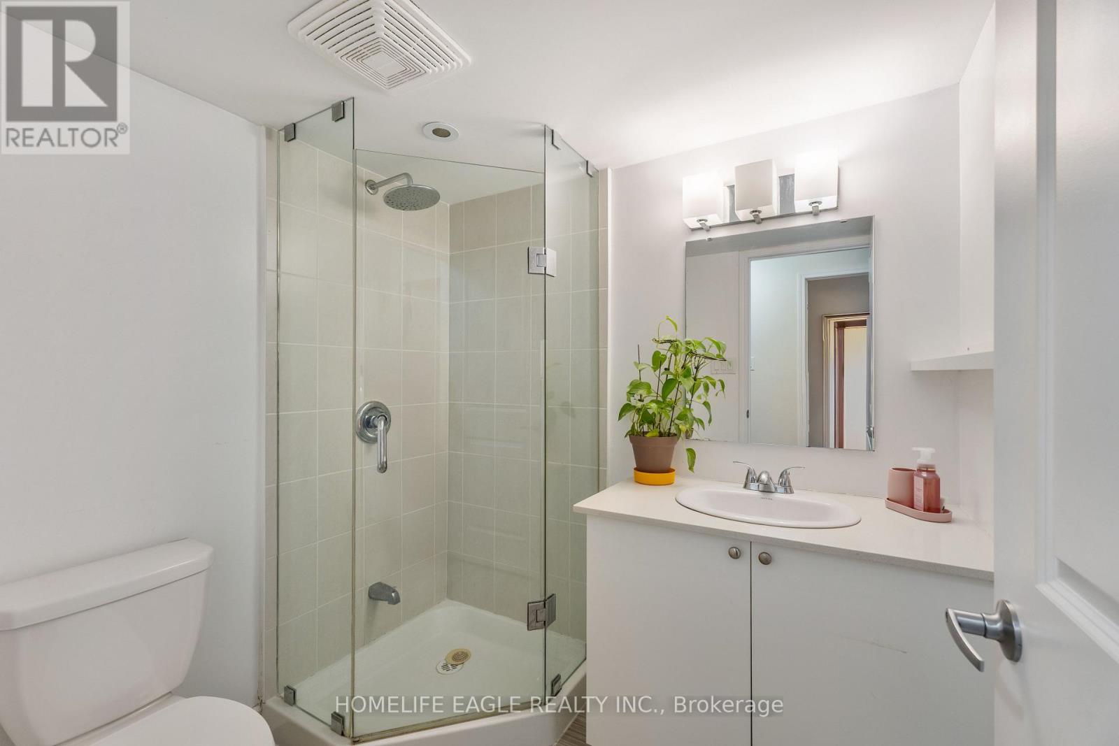 101 - 1483 Birchmount Road, Toronto, Ontario  M1P 0C7 - Photo 10 - E12700890