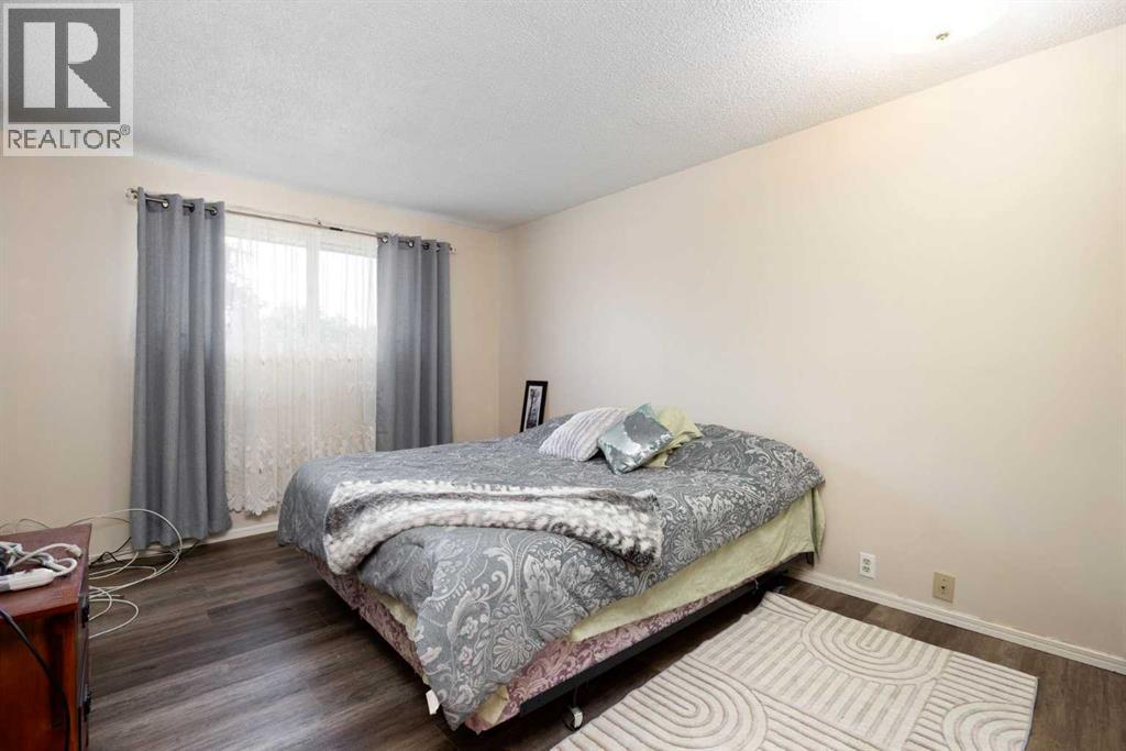 313 Hillcrest Drive, Fort Mcmurray, Alberta  T9H 3V1 - Photo 16 - A2245761