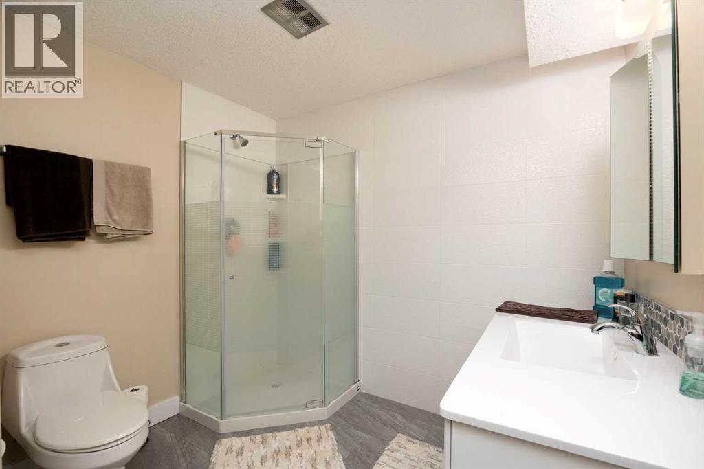 313 Hillcrest Drive, Fort Mcmurray, Alberta  T9H 3V1 - Photo 26 - A2245761