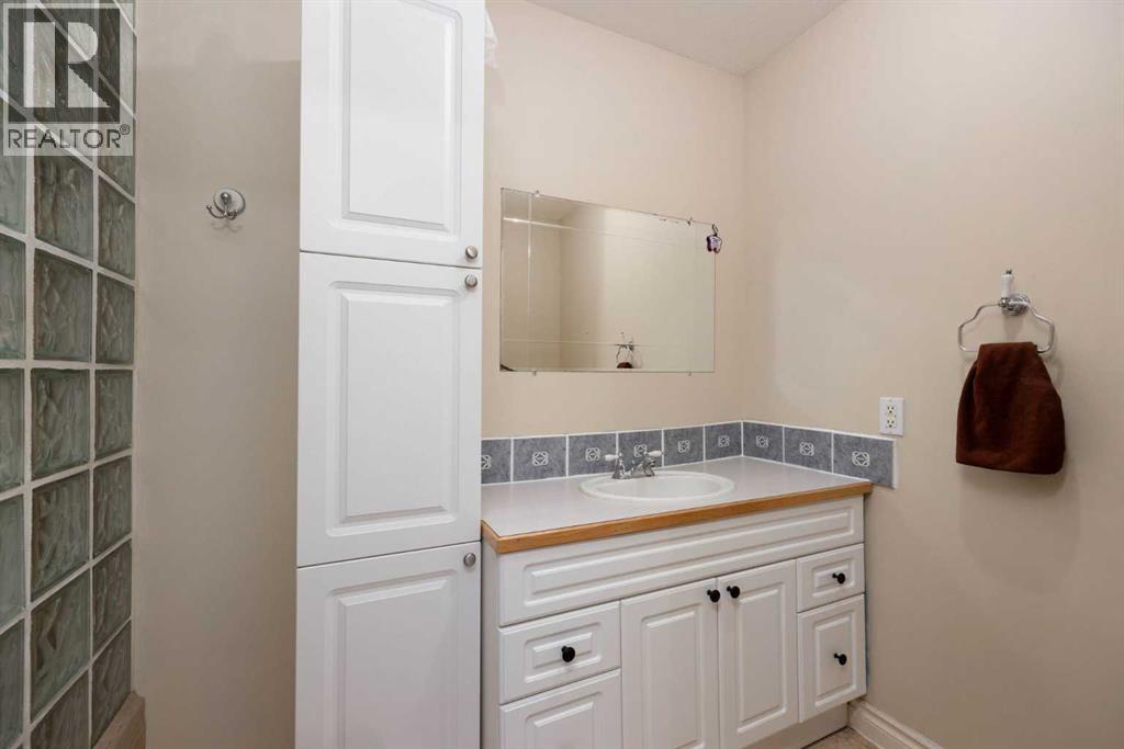 313 Hillcrest Drive, Fort Mcmurray, Alberta  T9H 3V1 - Photo 34 - A2245761