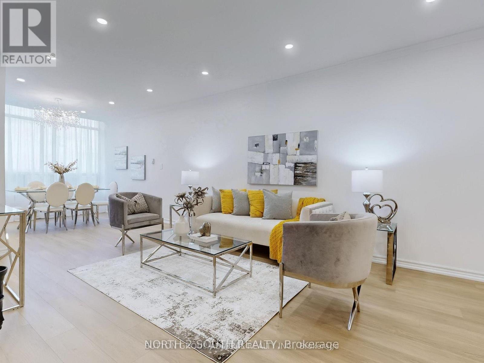 Ph27 - 32 Clarissa Drive, Richmond Hill, Ontario  L4C 9R7 - Photo 13 - N12700834