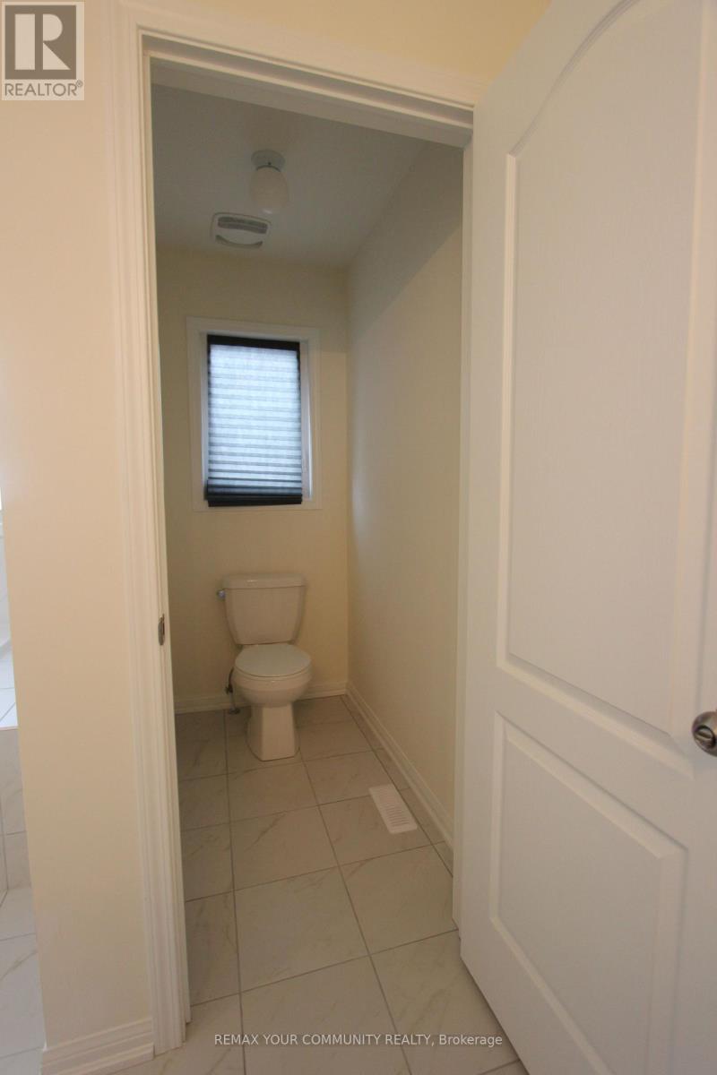 12 Cliff Thompson Court, Georgina, Ontario  L0E 1R0 - Photo 26 - N12700882