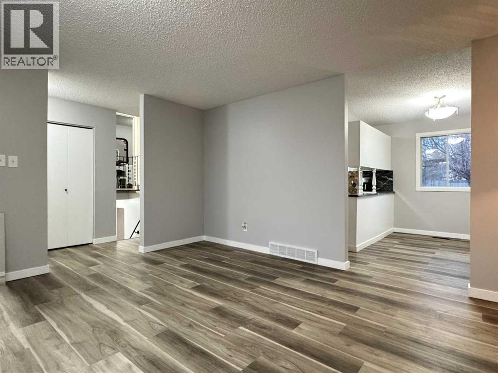 495 Columbia Boulevard W, Lethbridge, Alberta  T1K 4T7 - Photo 7 - A2275594