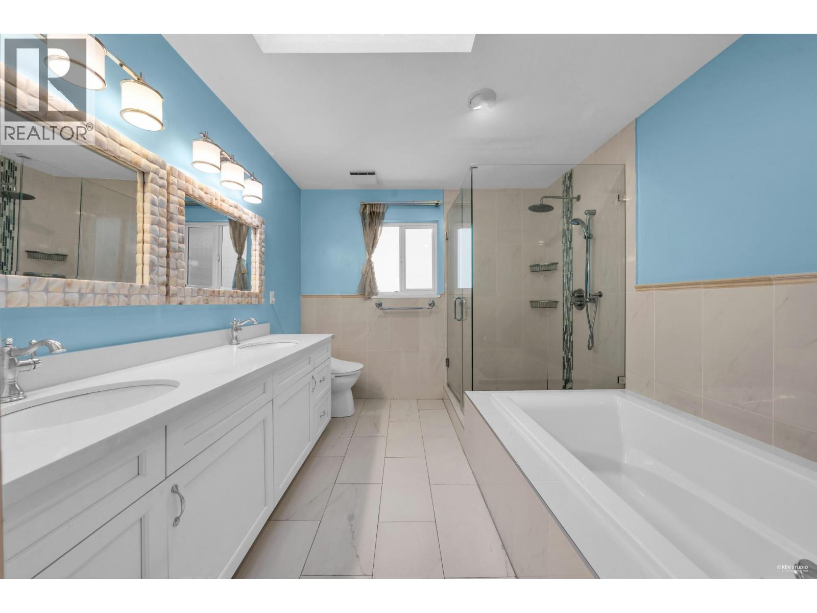 7866 14th Avenue, Burnaby, British Columbia  V3N 2B2 - Photo 17 - R3079957